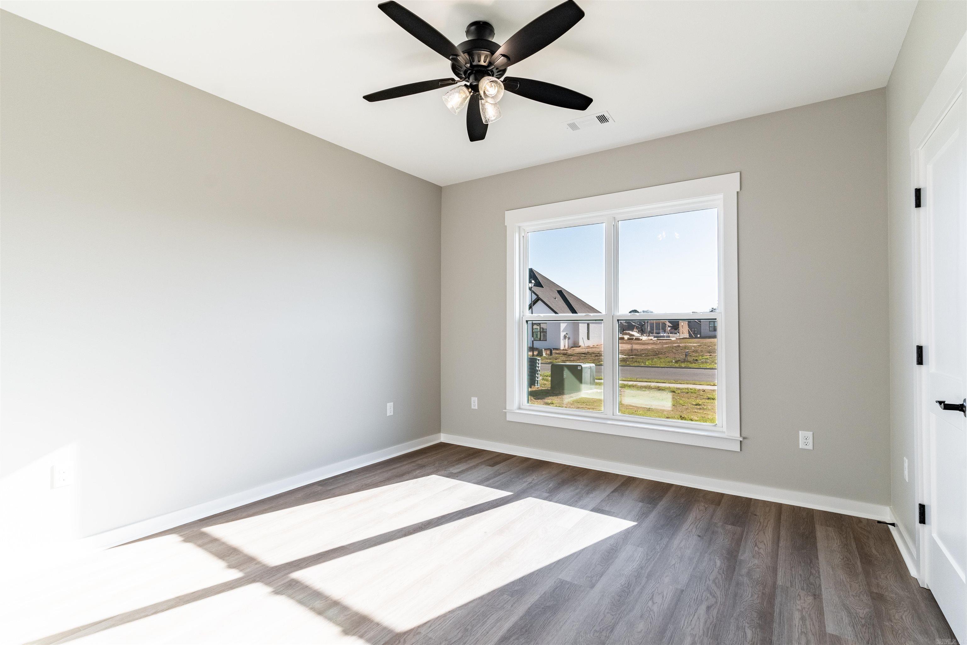 IVY PLACE - Residential