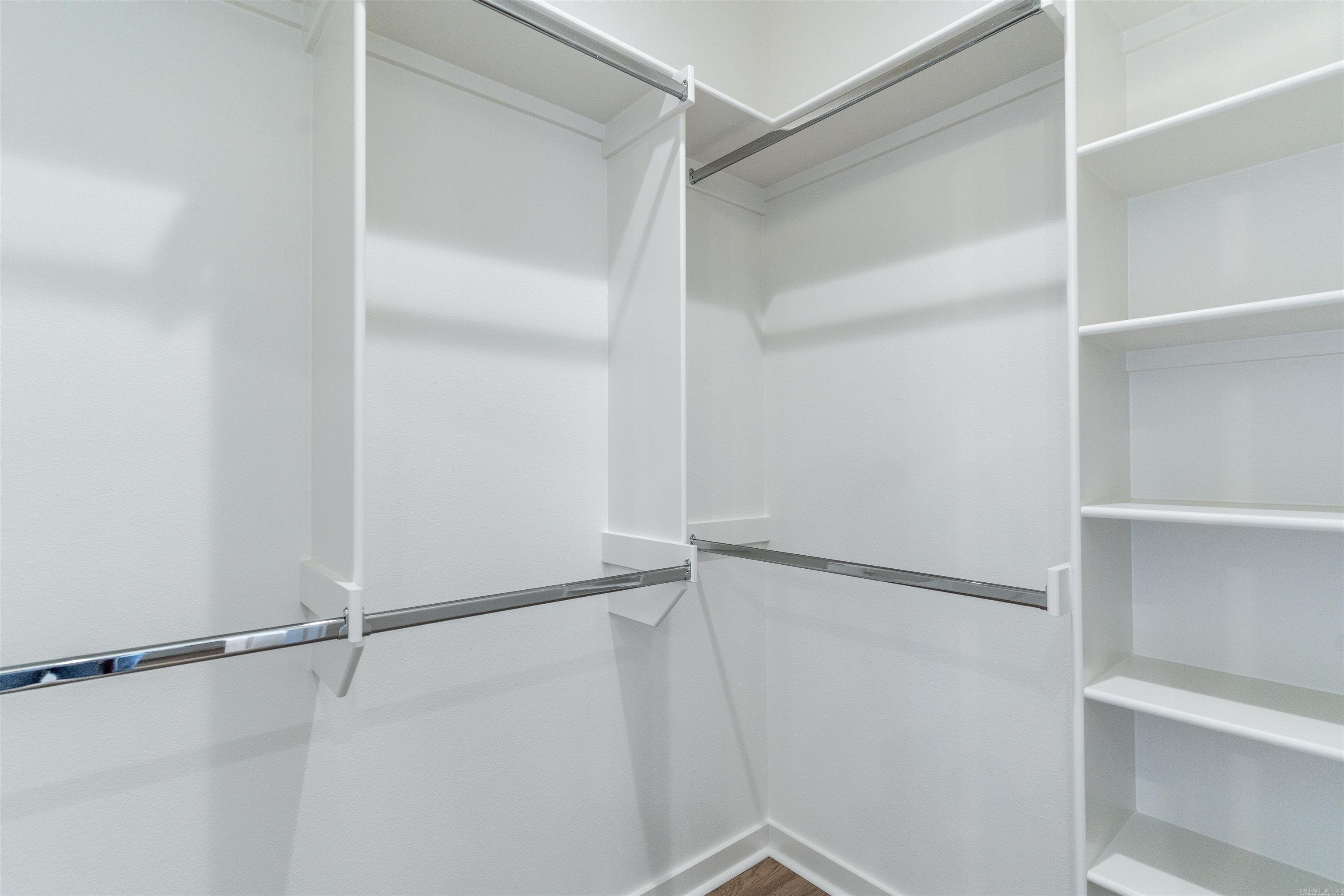 IVY PLACE - Residential