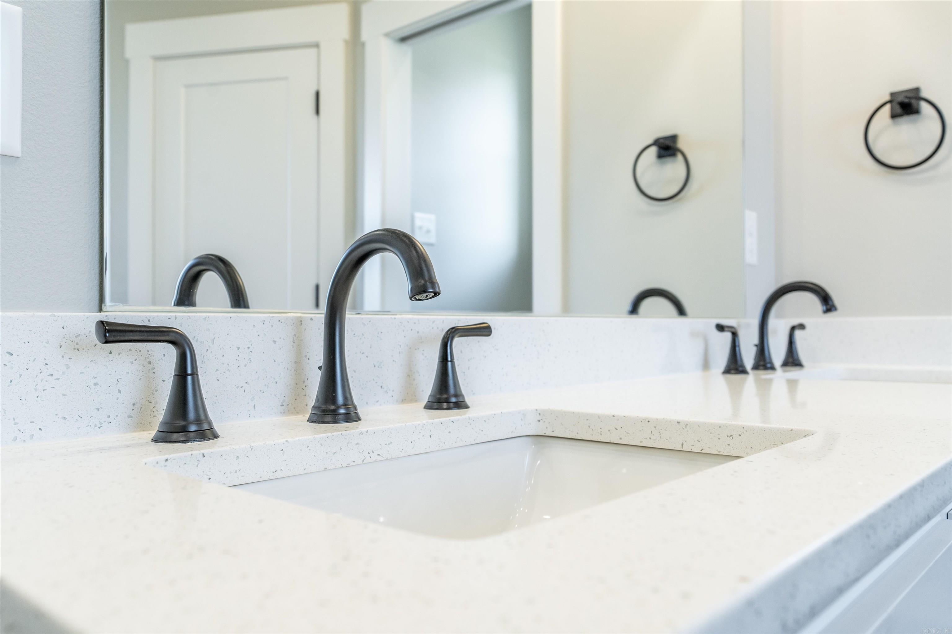 IVY PLACE - Residential