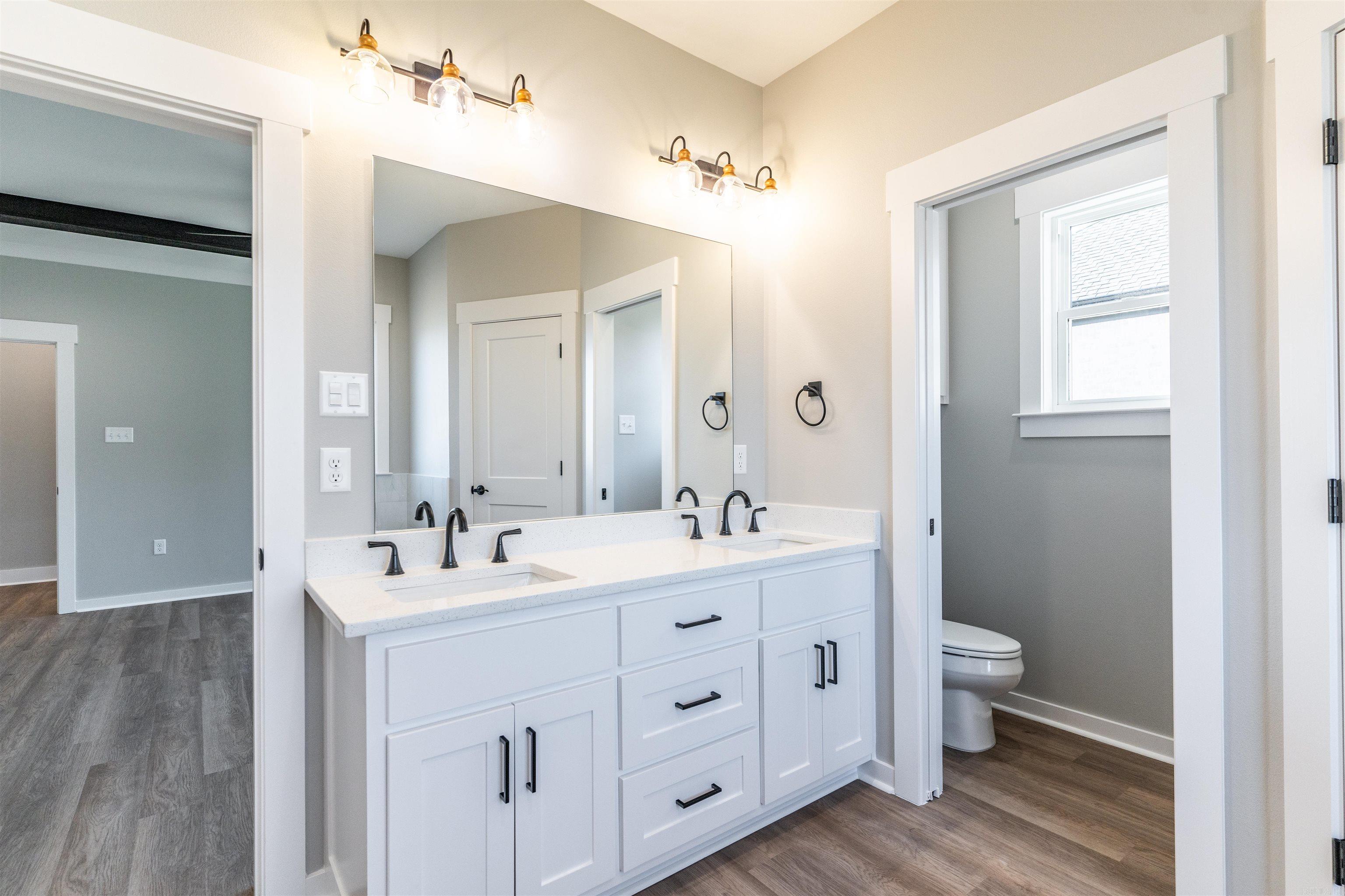 IVY PLACE - Residential