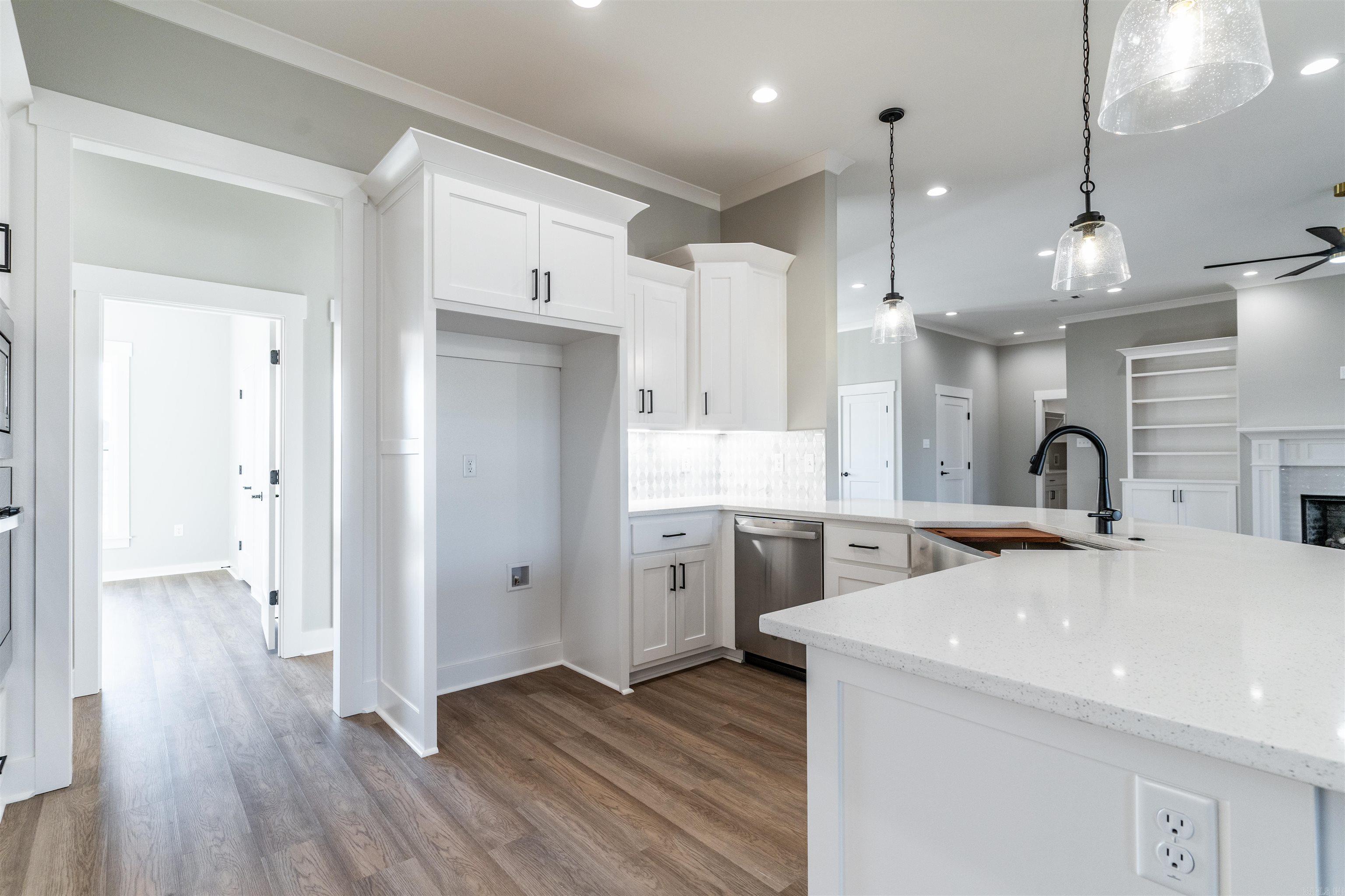 IVY PLACE - Residential