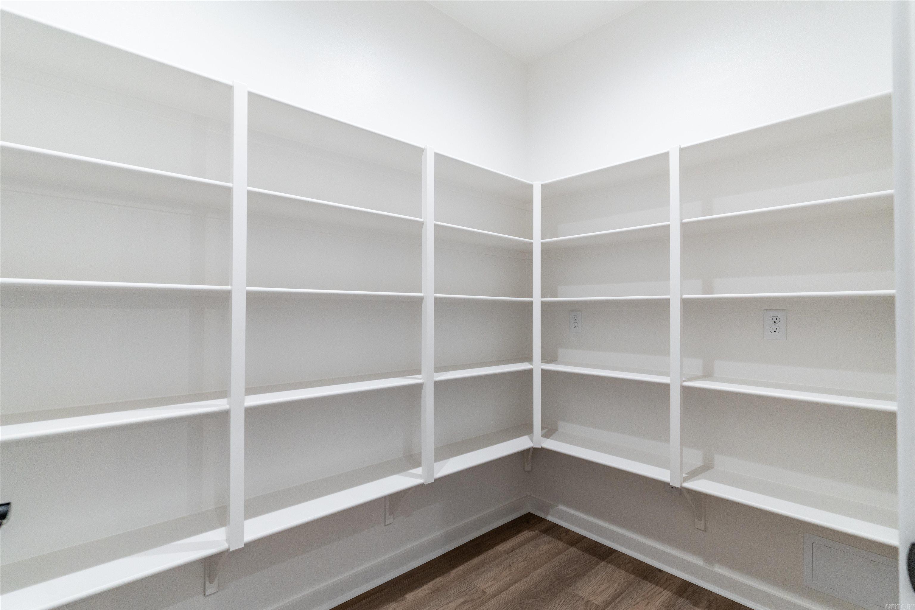 IVY PLACE - Residential