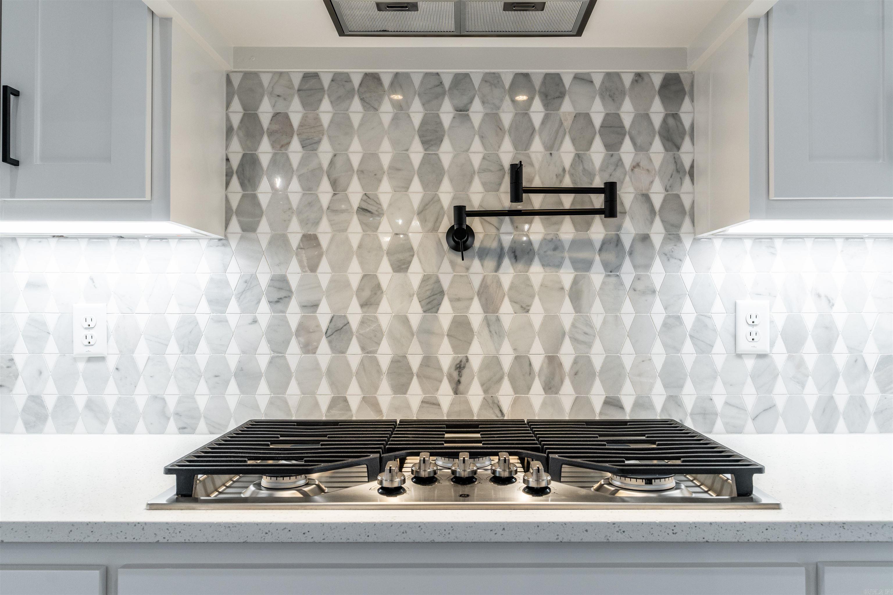 IVY PLACE - Residential