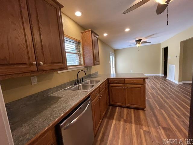 COKER HAMPTON - Residential