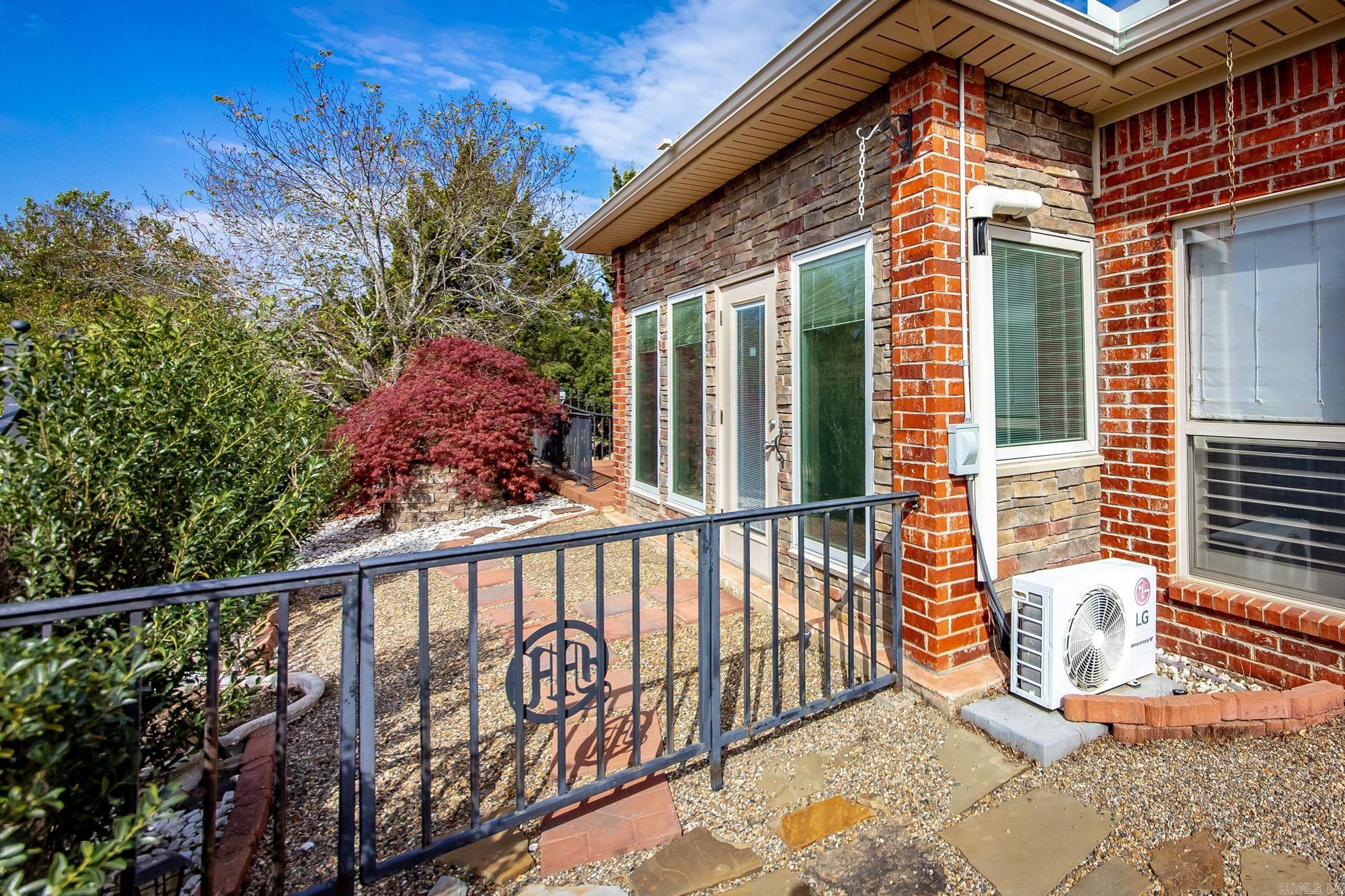 FOREST LAKES GARDEN HOMES - Residential