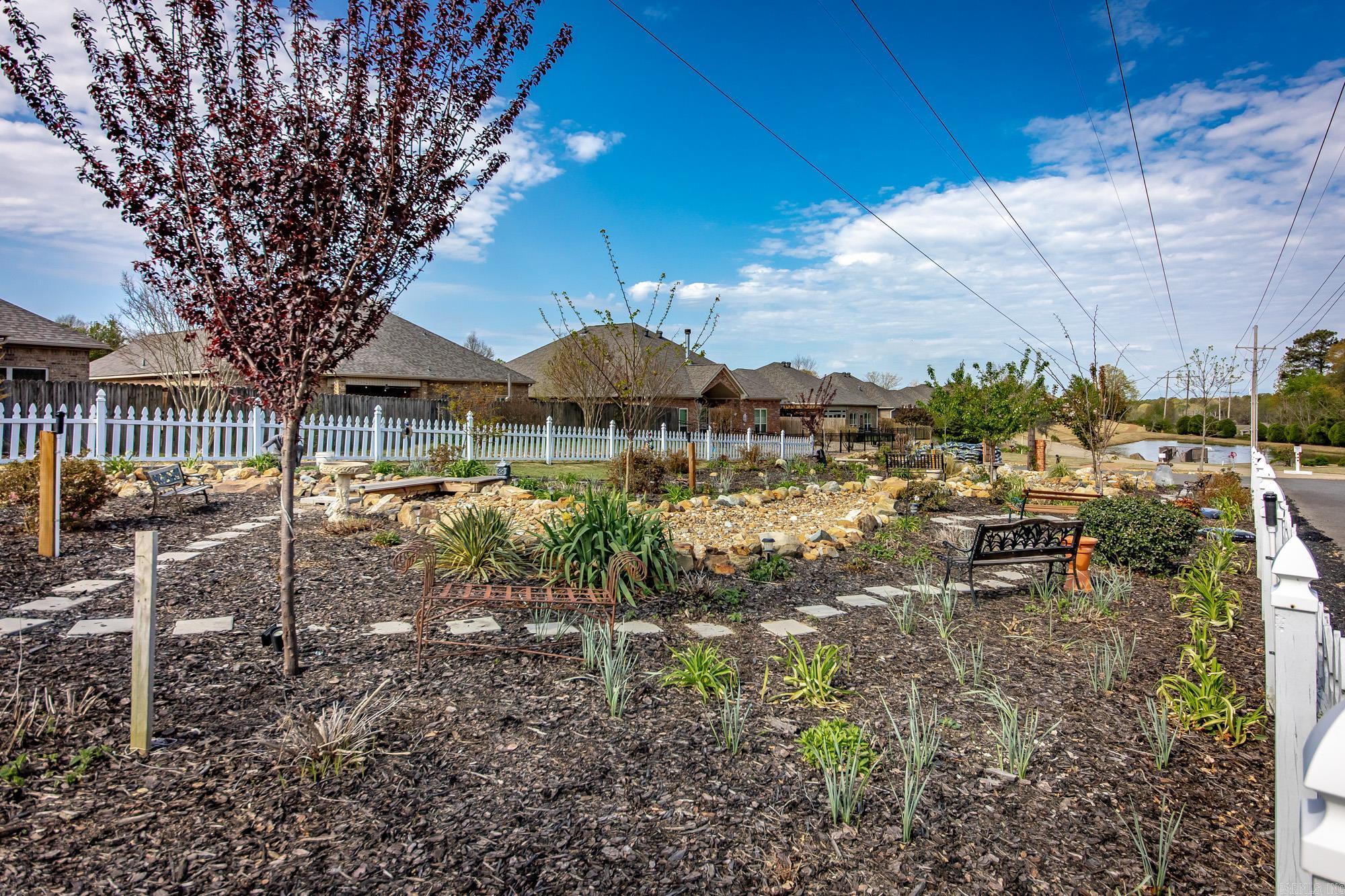 FOREST LAKES GARDEN HOMES - Residential