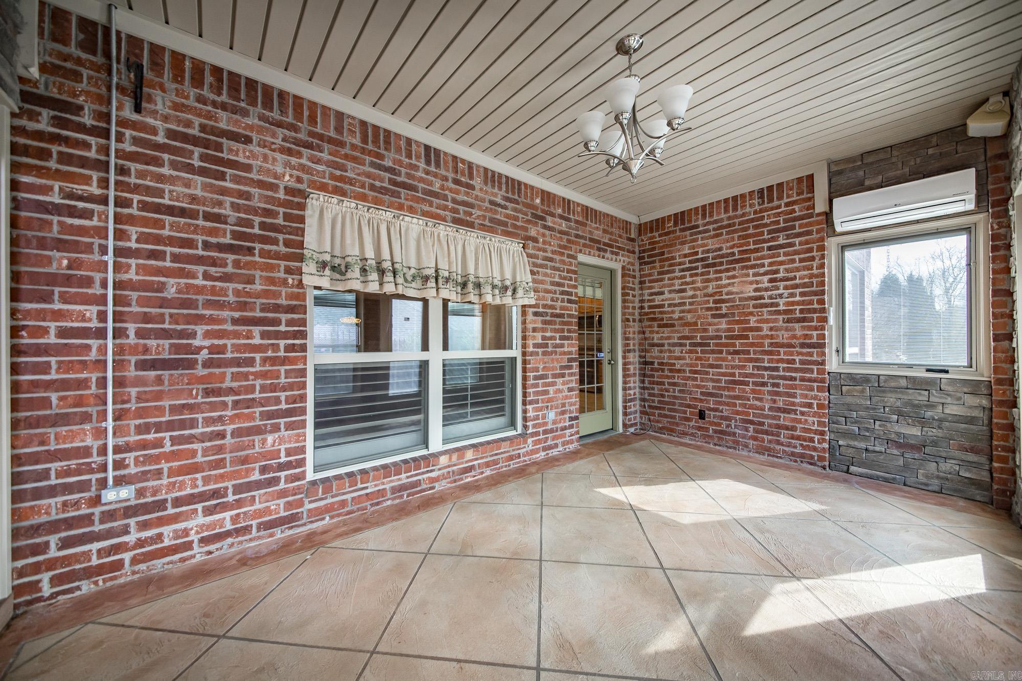 FOREST LAKES GARDEN HOMES - Residential