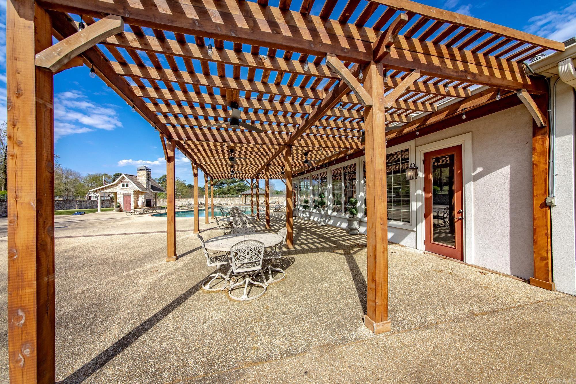 FOREST LAKES GARDEN HOMES - Residential