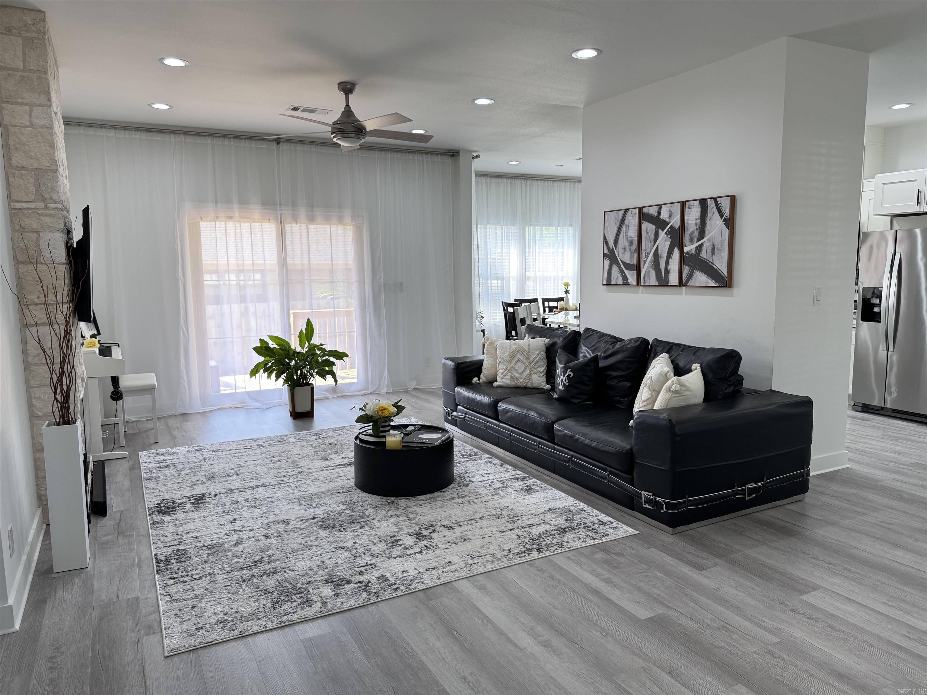 FOX RUN - Residential