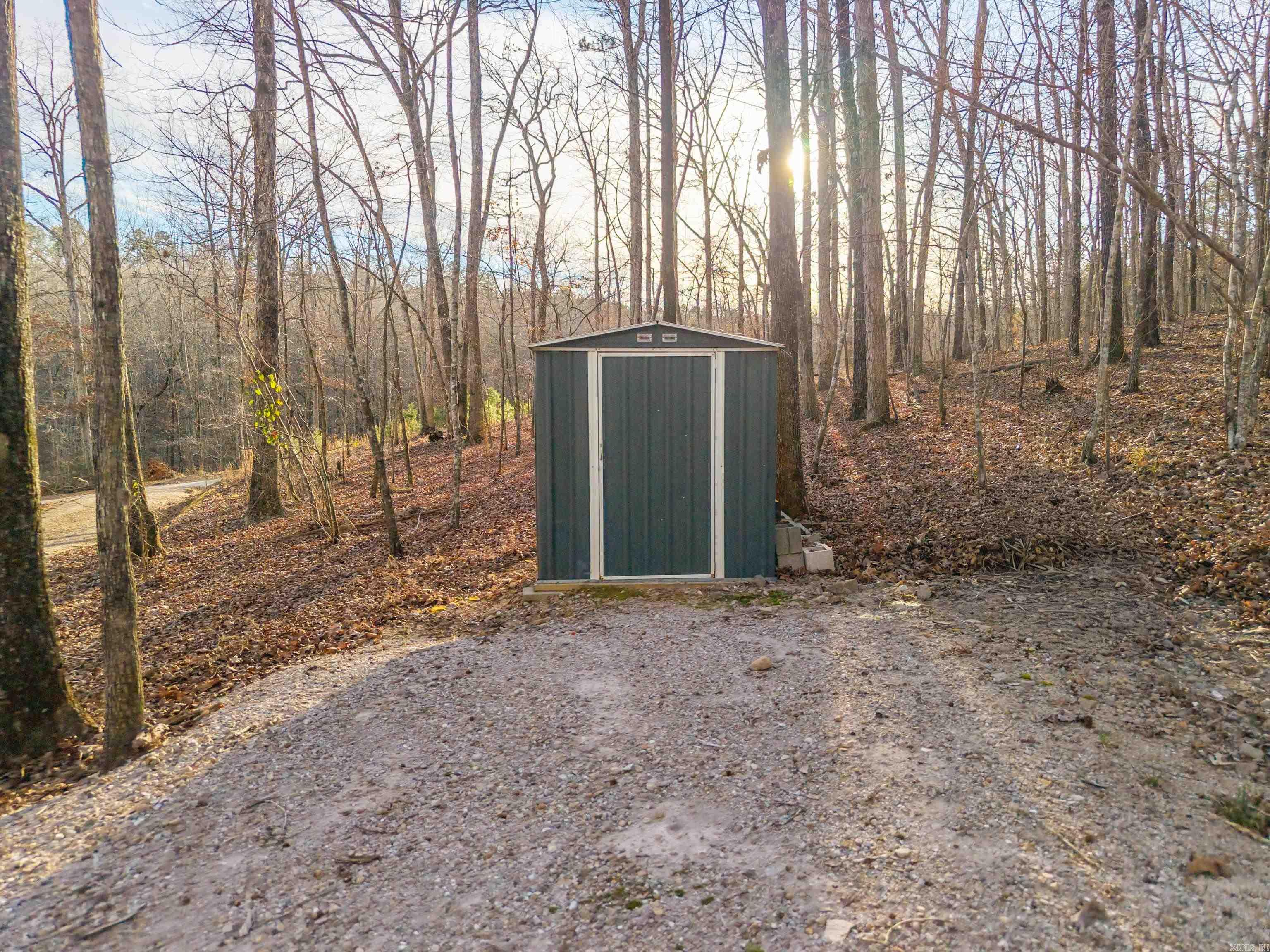 Metes & Bounds - Land