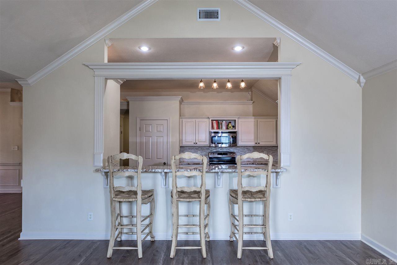 COUNTRY CLUB OF ARK THE - Residential