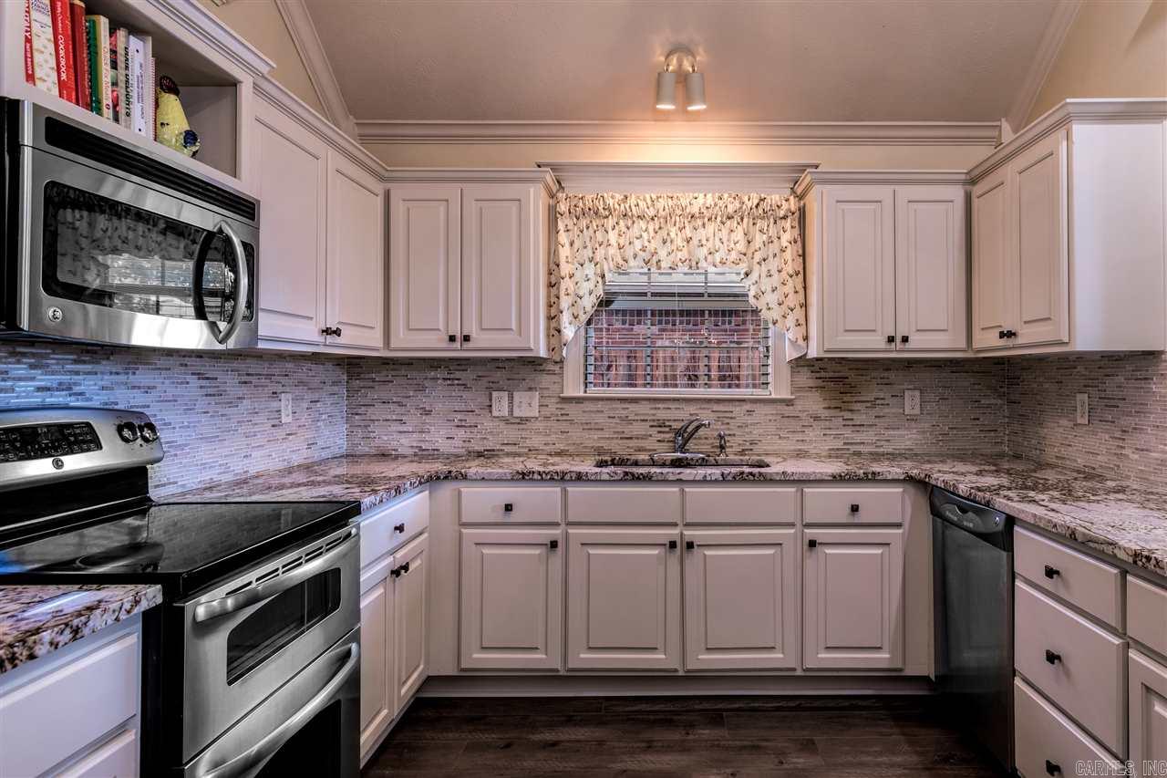 COUNTRY CLUB OF ARK THE - Residential