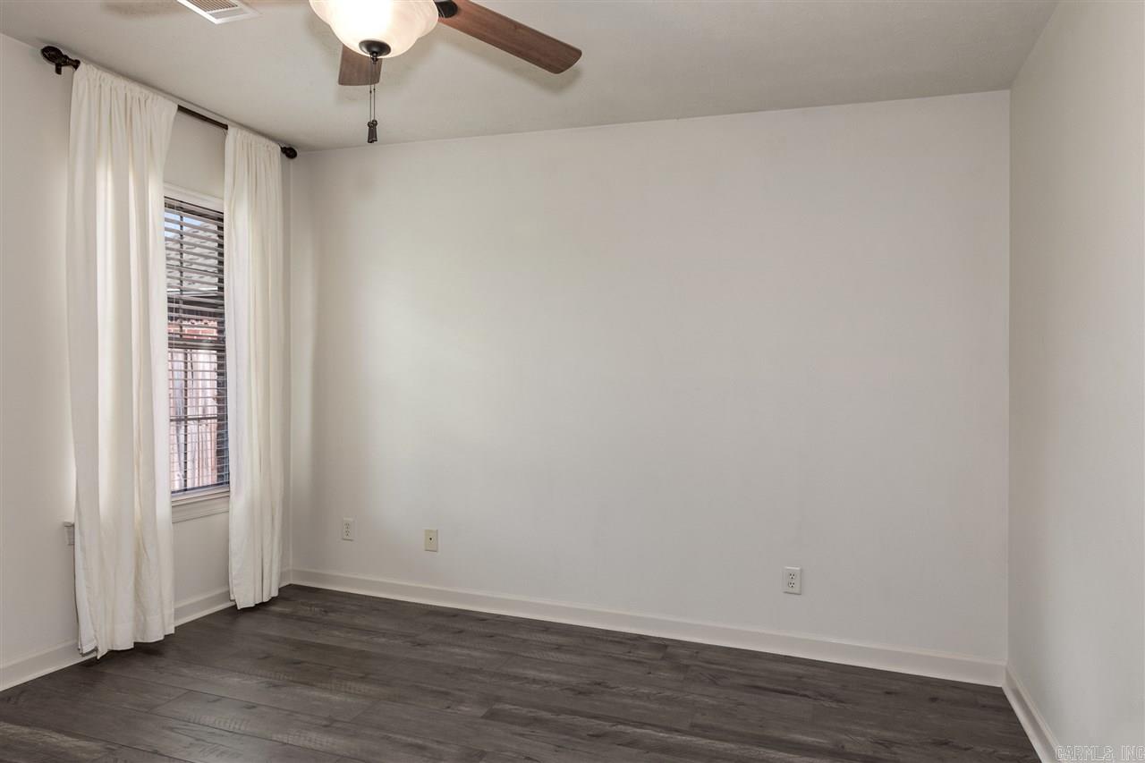 COUNTRY CLUB OF ARK THE - Residential