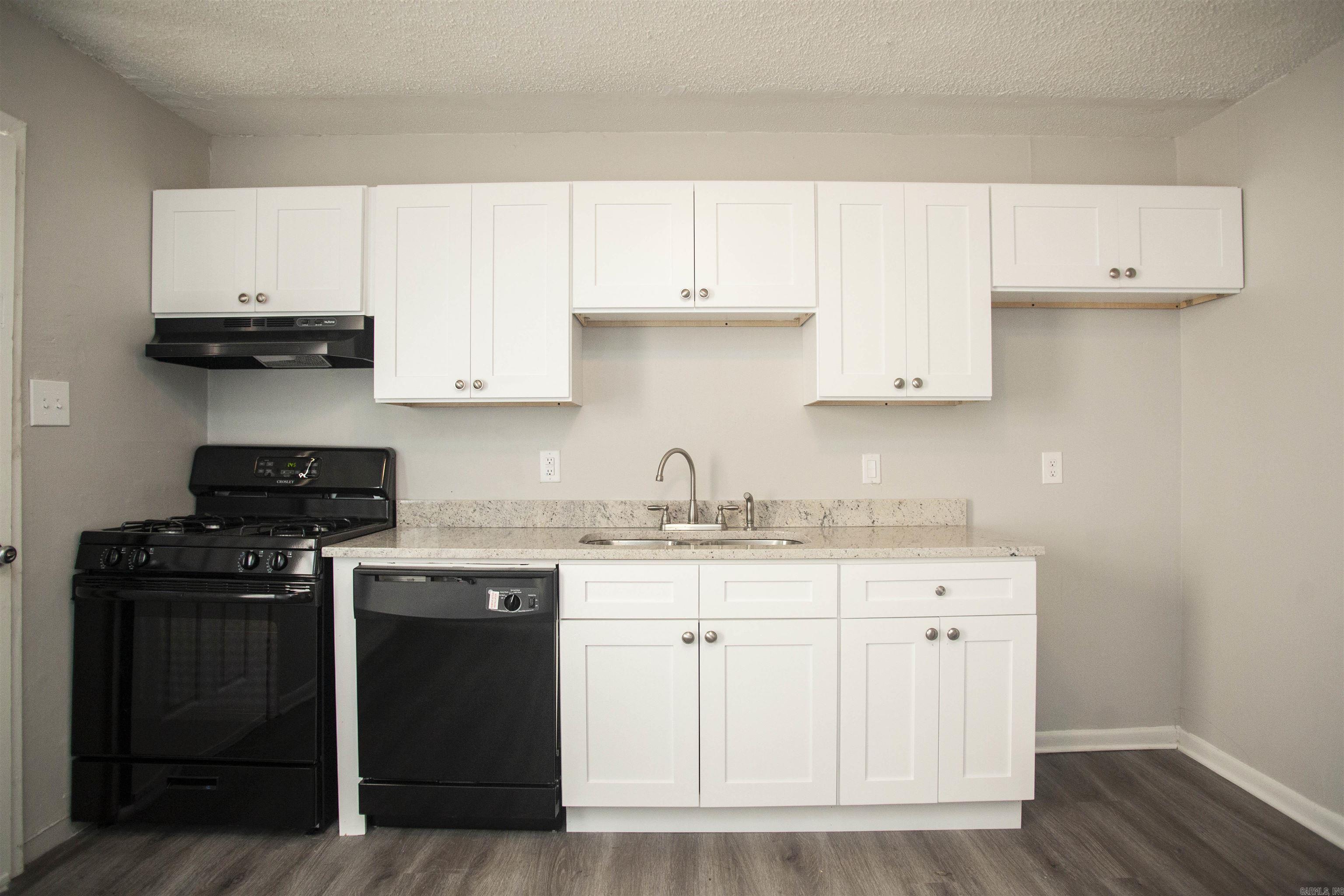 College - Residential Lease