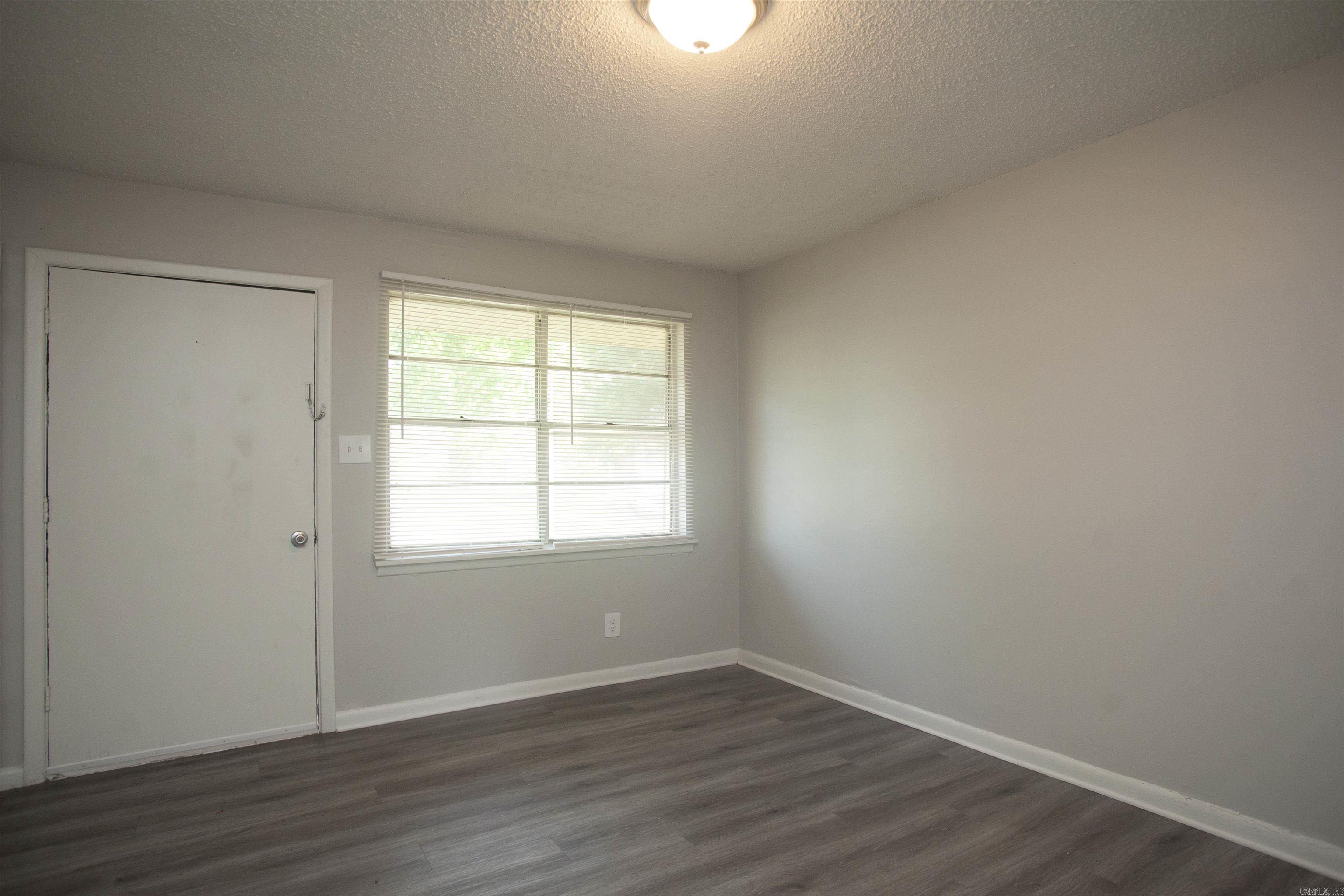 College - Residential Lease