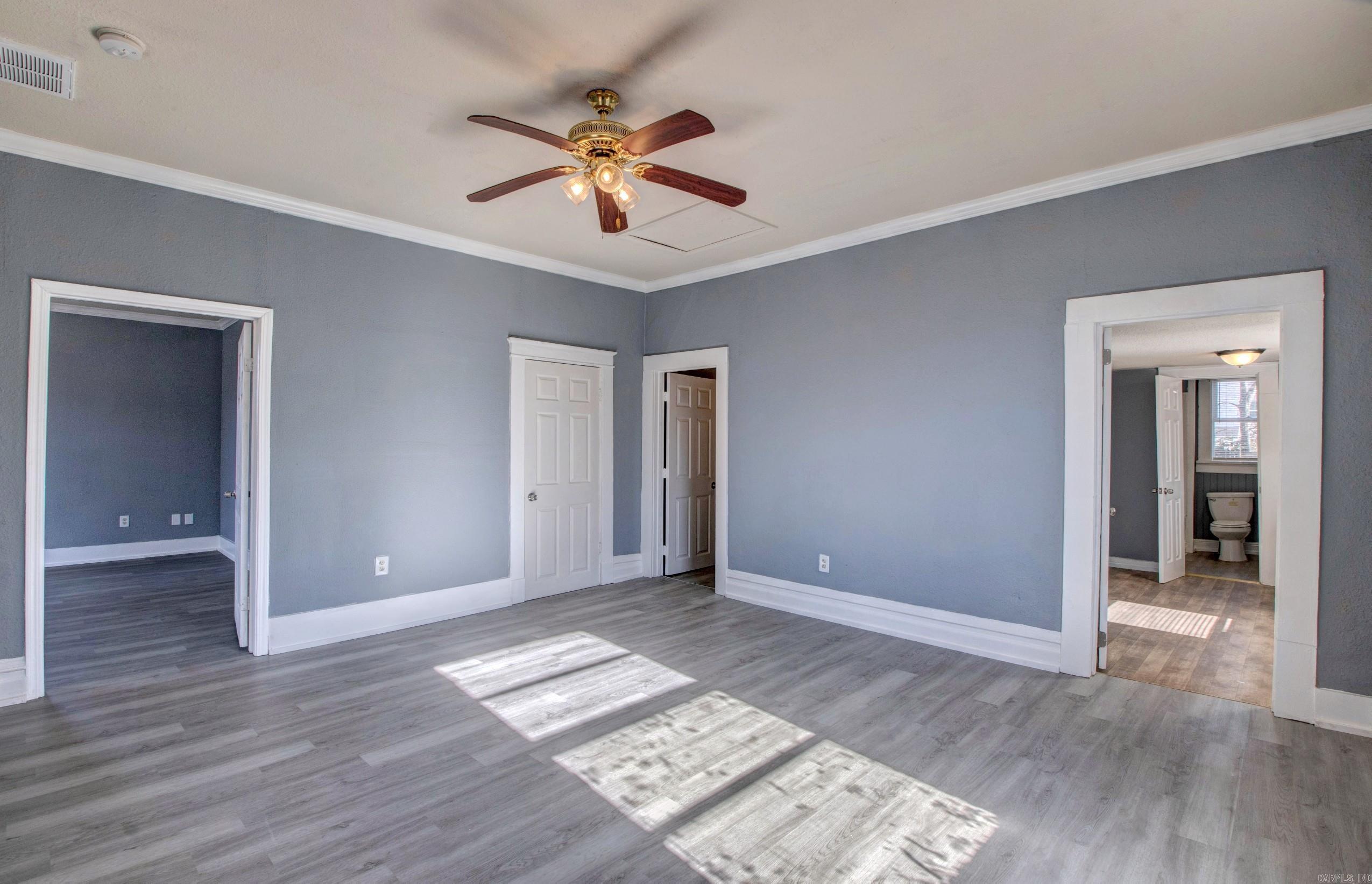 JONES & WORTHEN - Residential