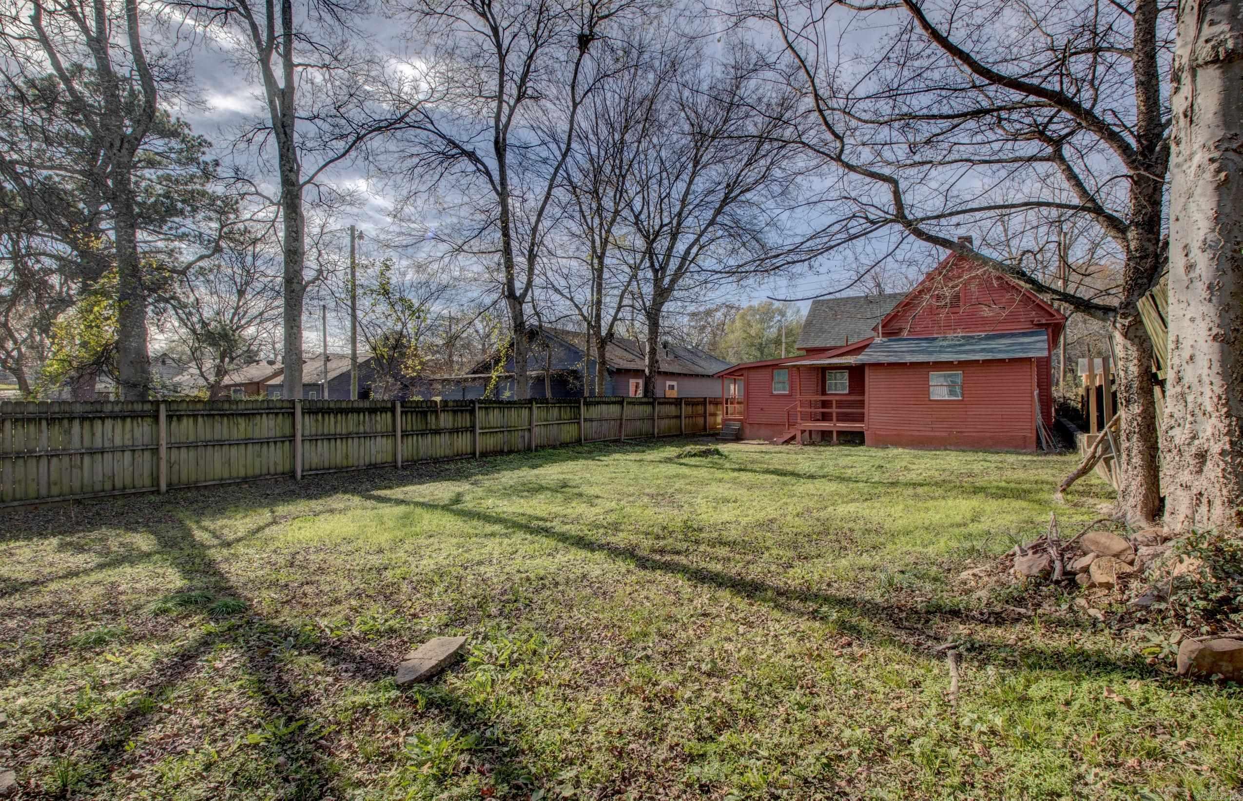 JONES & WORTHEN - Residential