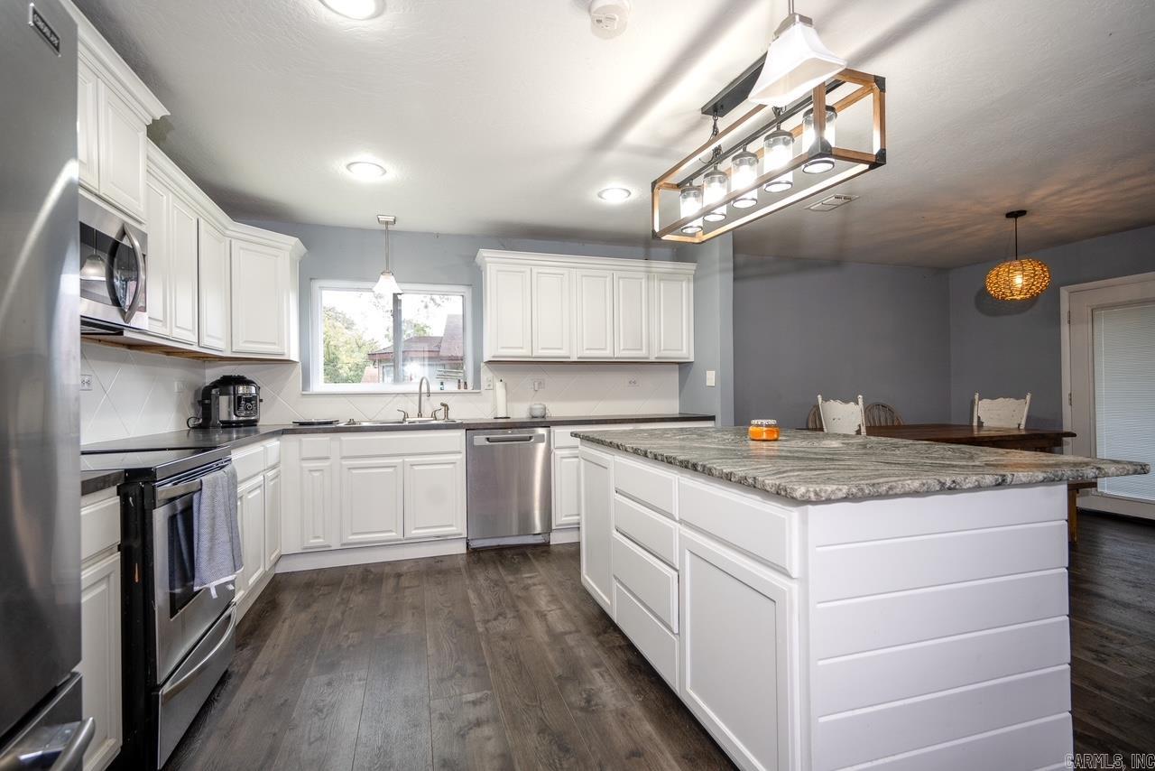 SPRING LAKE ESTATES - Residential