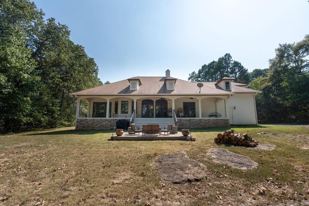 TWIN COVE ESTATES - LAKE - Residential