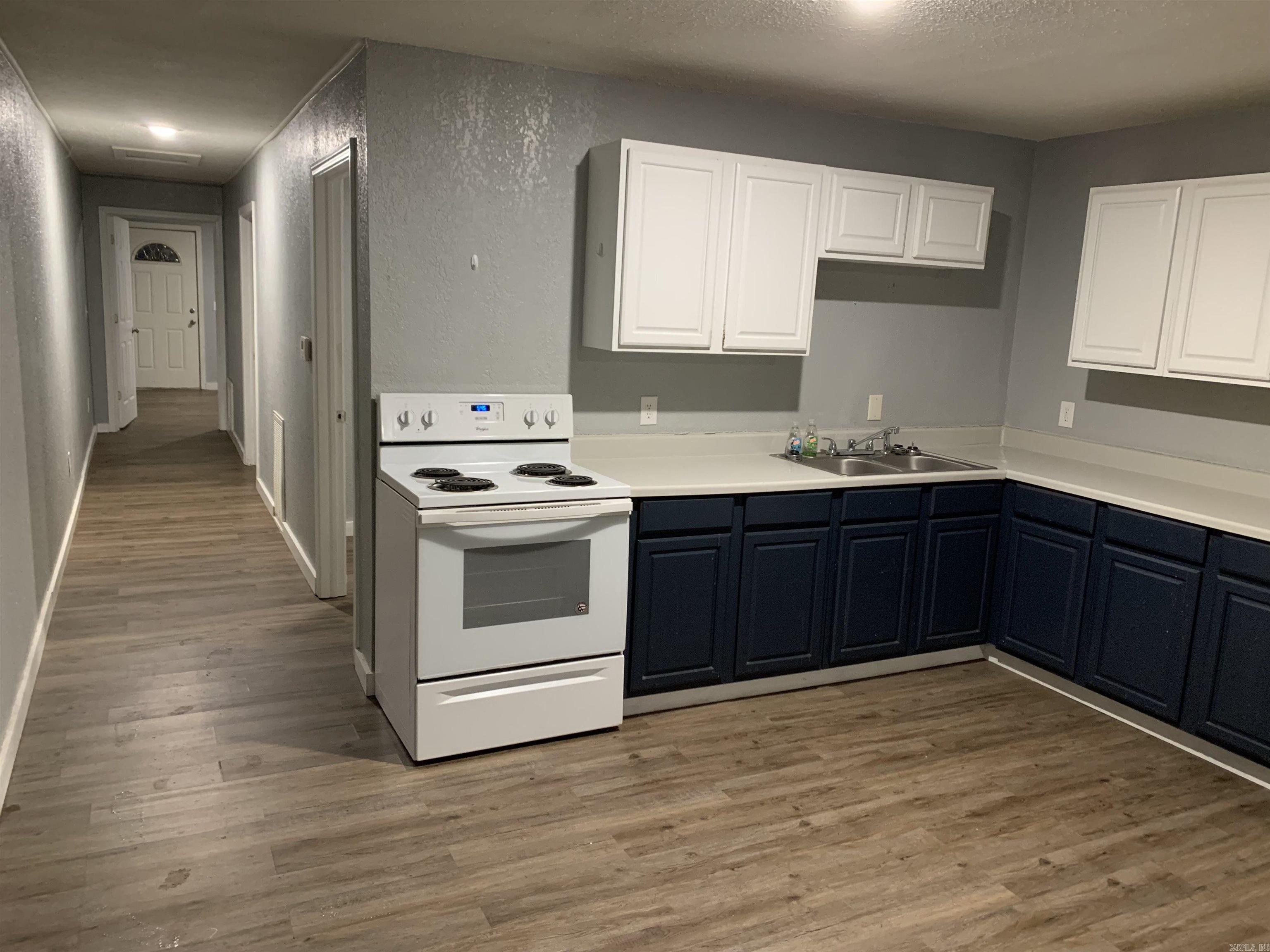 JB MCDONALDS - Residential