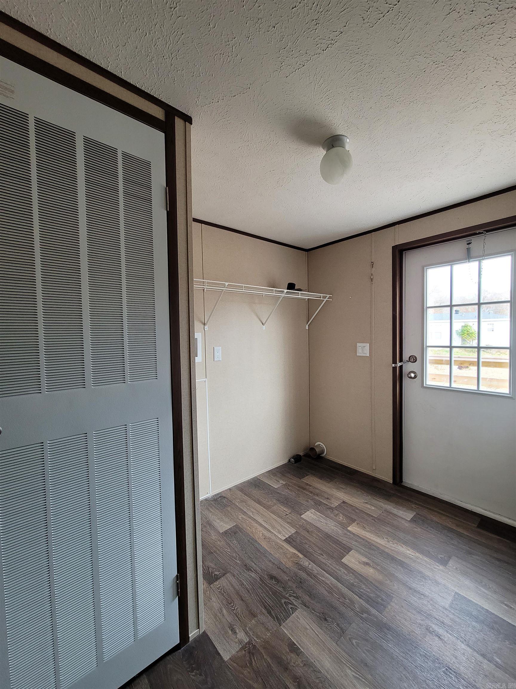 PINE MEADOWS - Residential