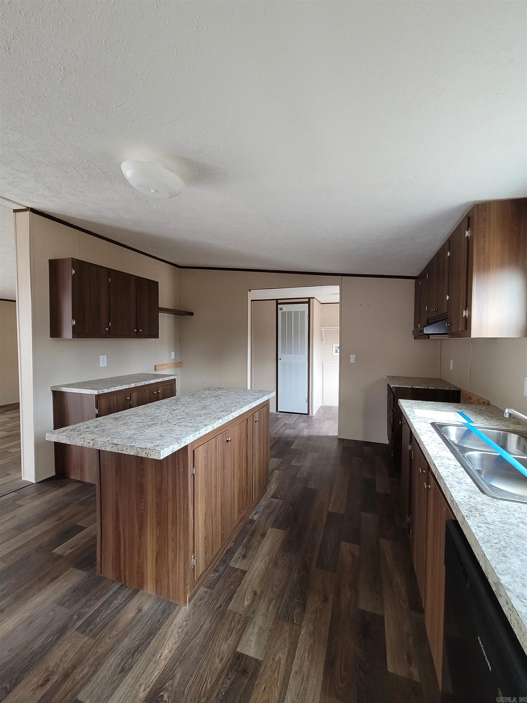 PINE MEADOWS - Residential