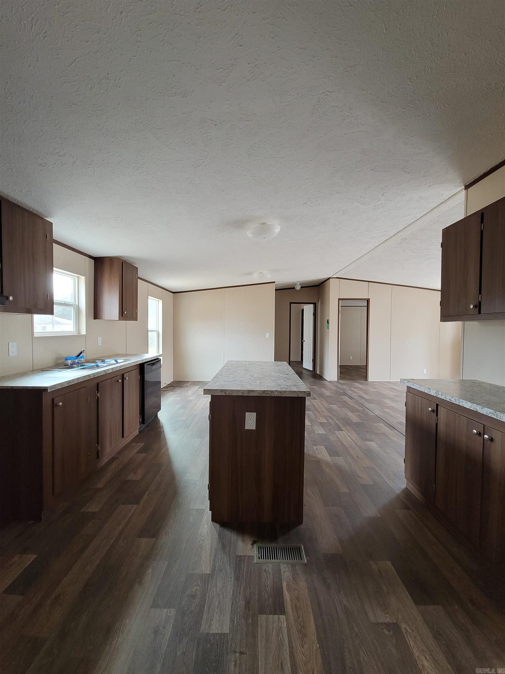 PINE MEADOWS - Residential