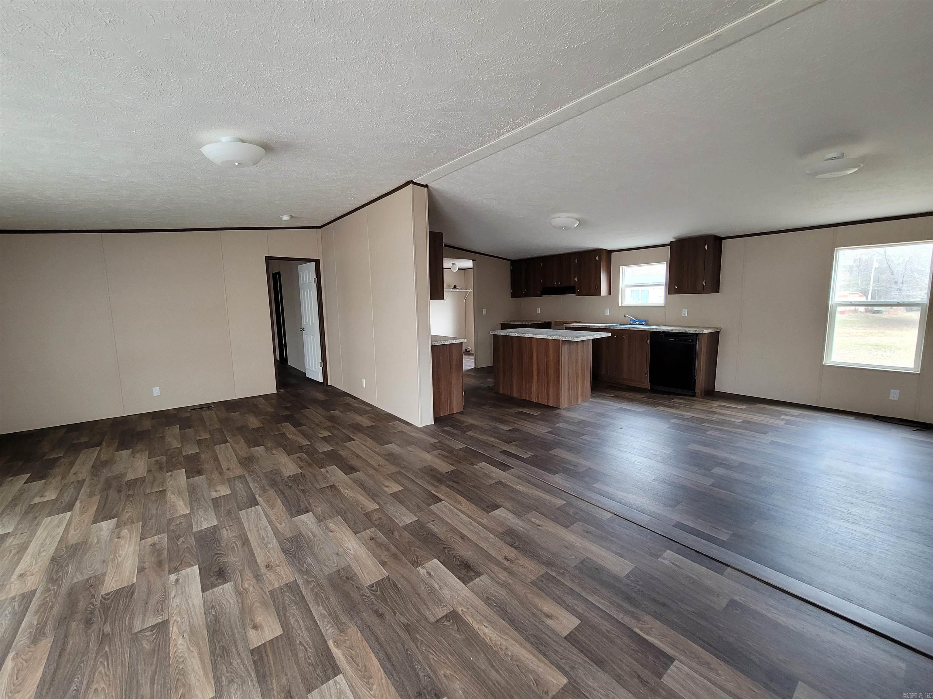 PINE MEADOWS - Residential