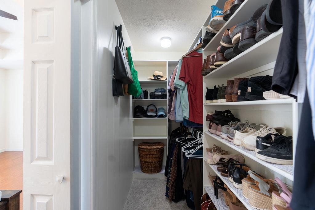 BELLE MEADE - Residential