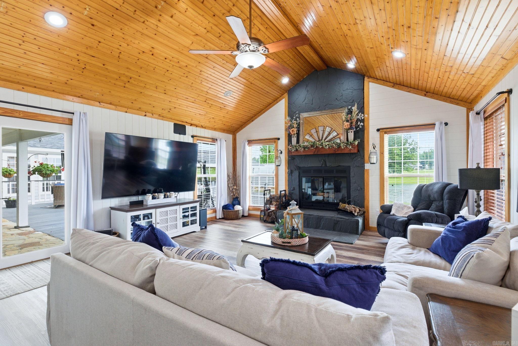 Metes & Bounds - Residential