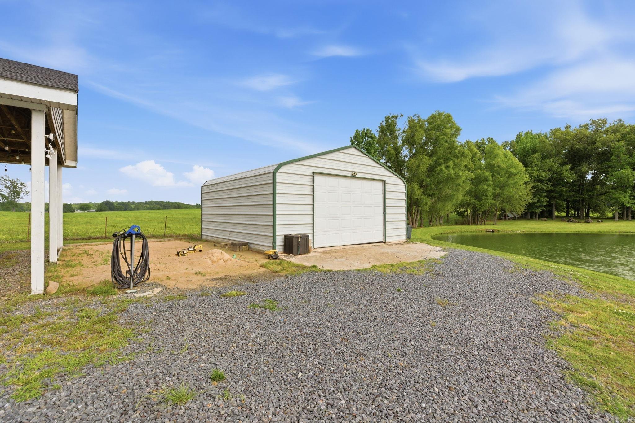 Metes & Bounds - Residential