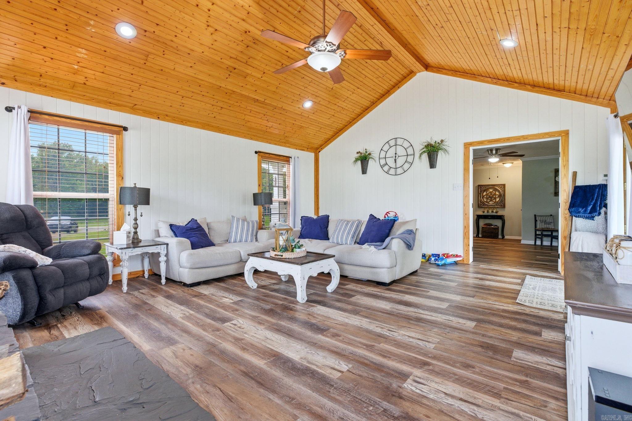 Metes & Bounds - Residential