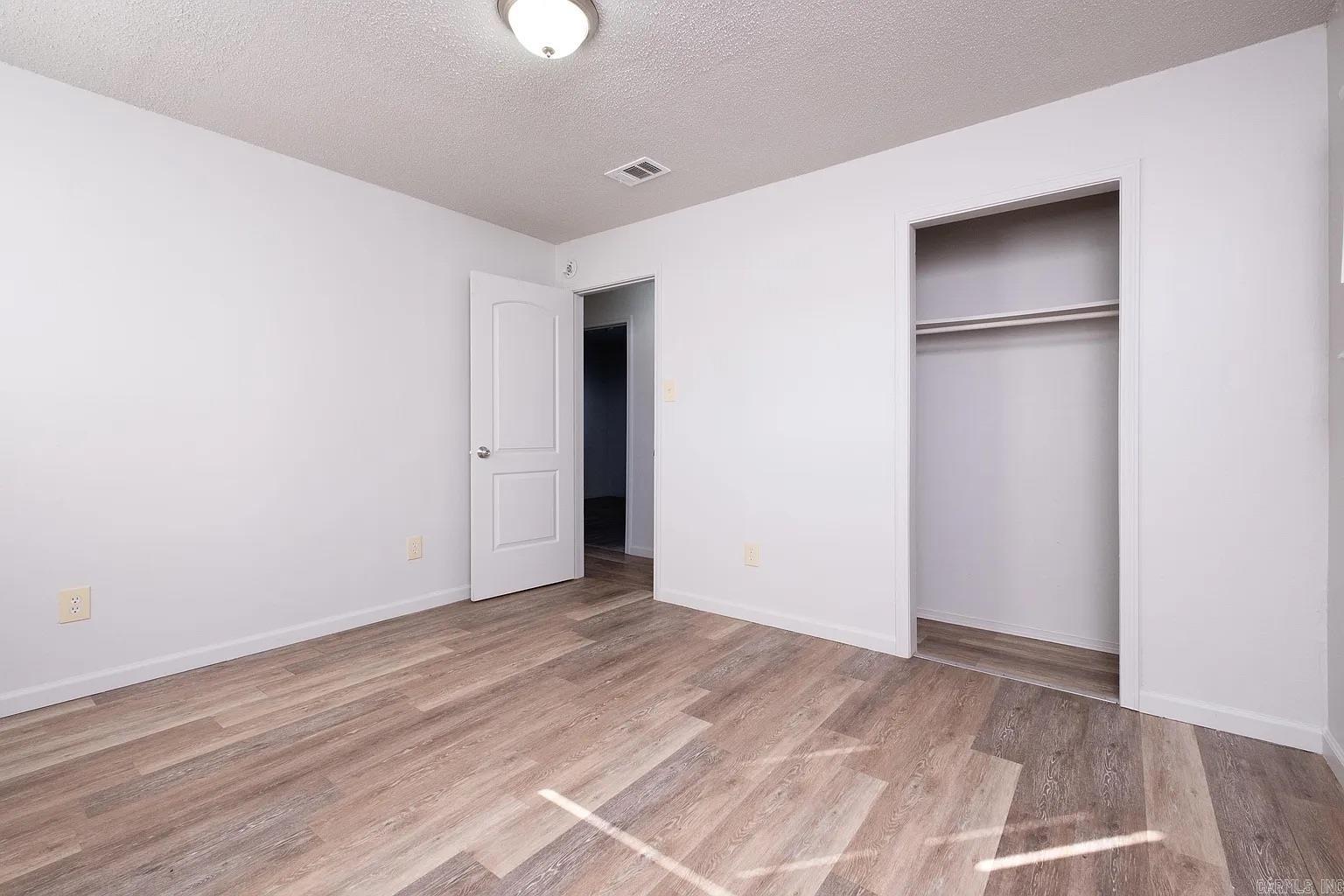 EASTWOOD HGTS - Residential