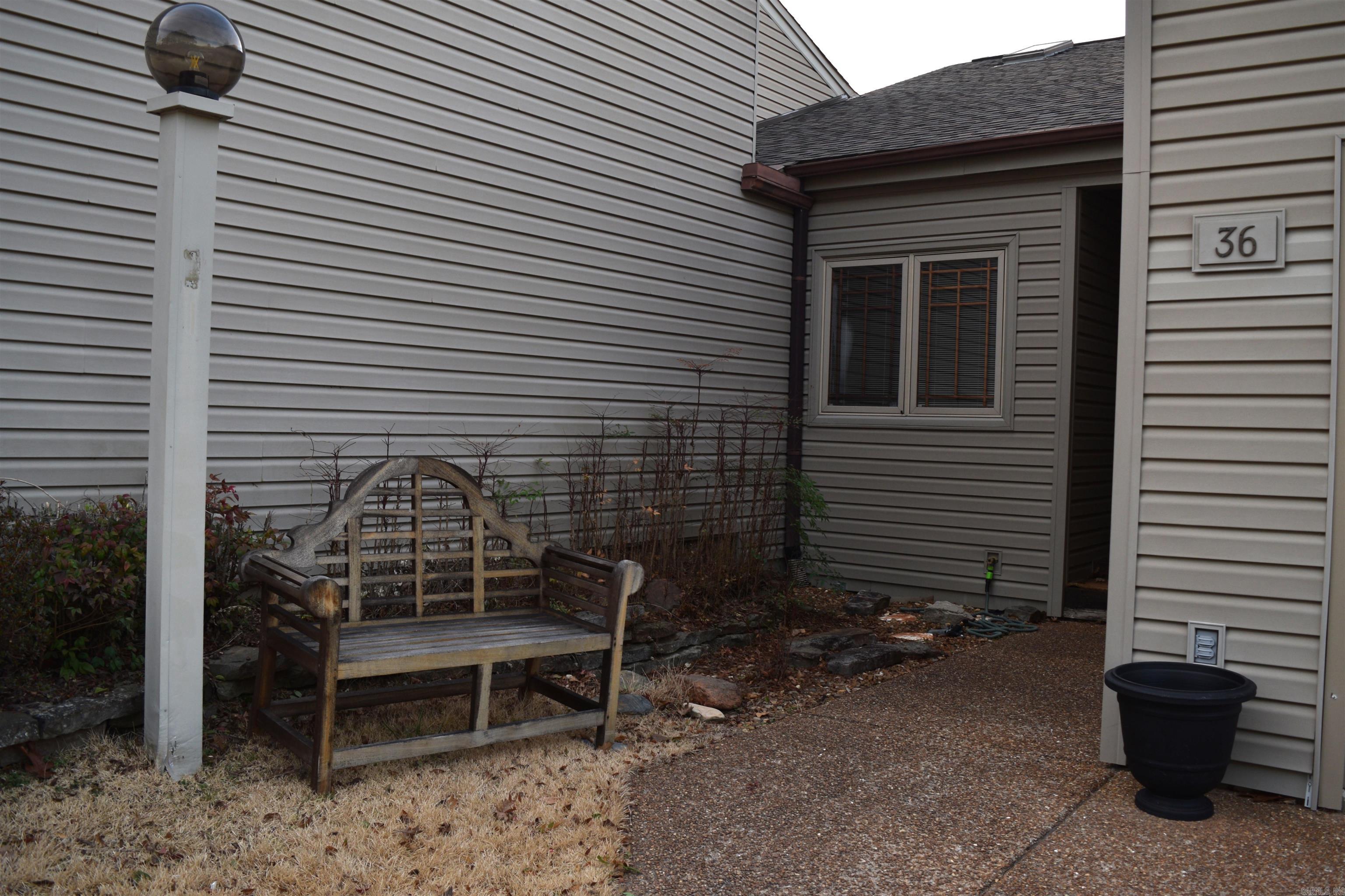 Country Club Ridge Town - Residential