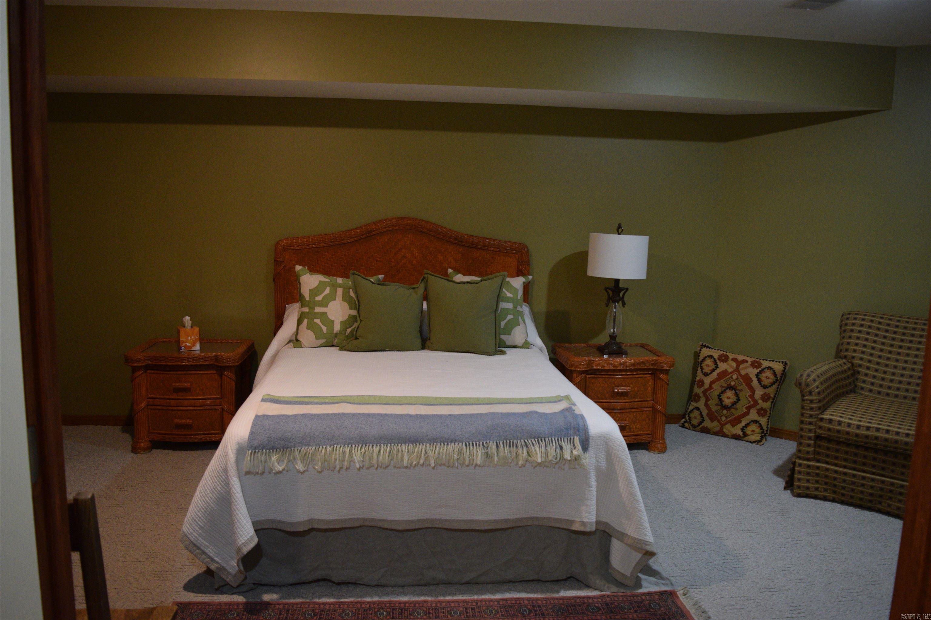 Country Club Ridge Town - Residential