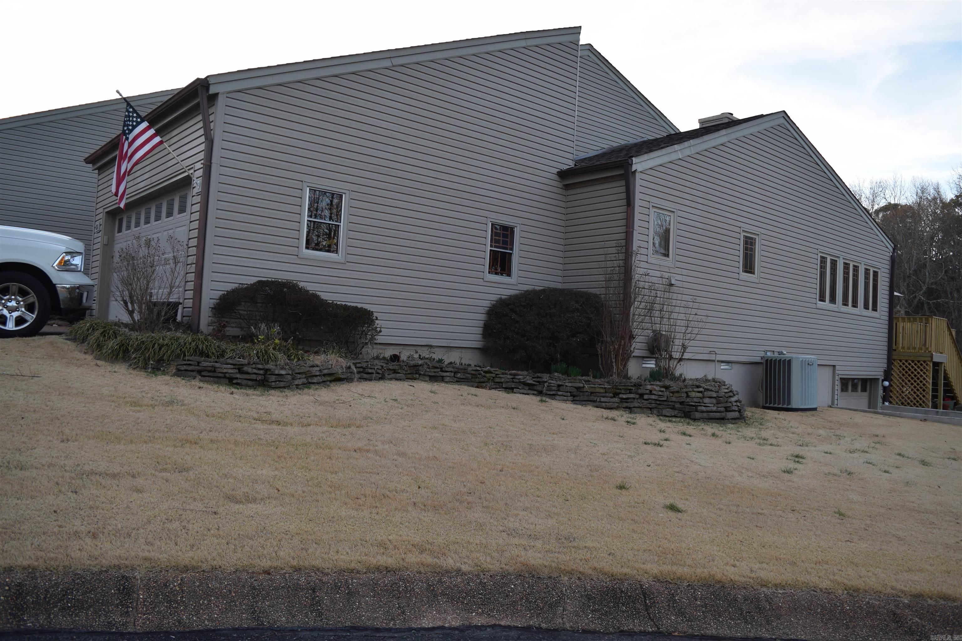 Country Club Ridge Town - Residential