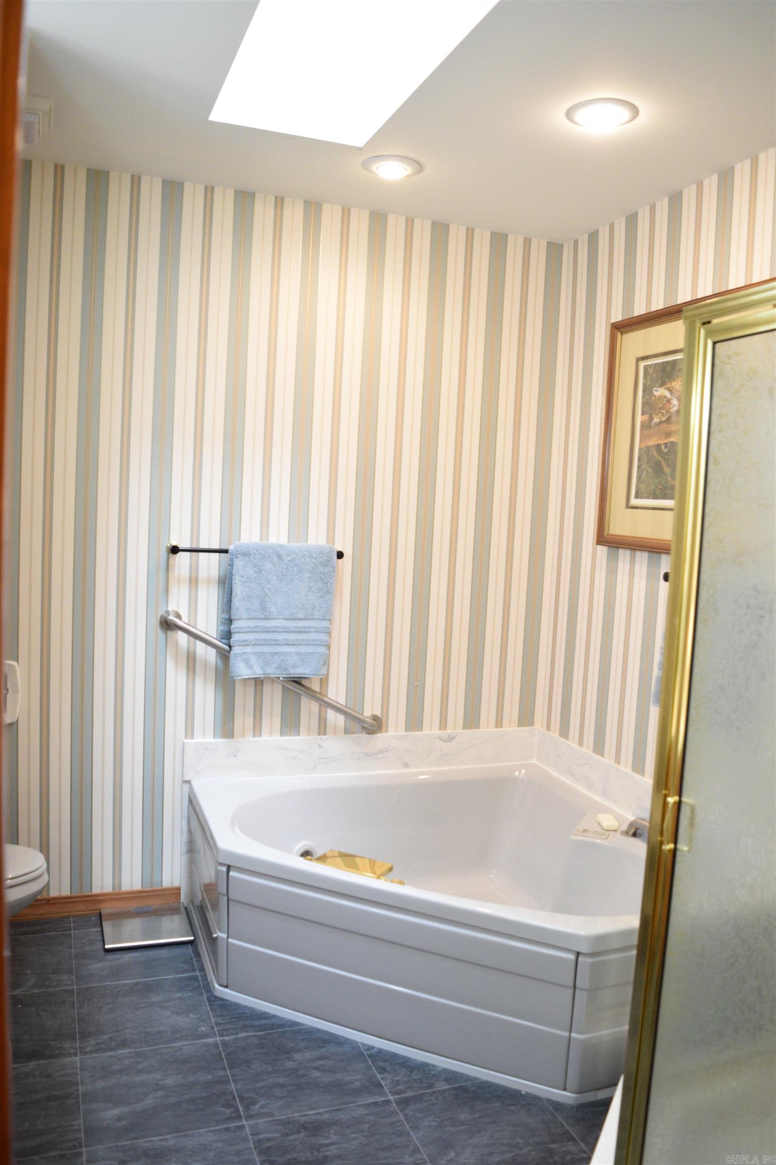 Country Club Ridge Town - Residential