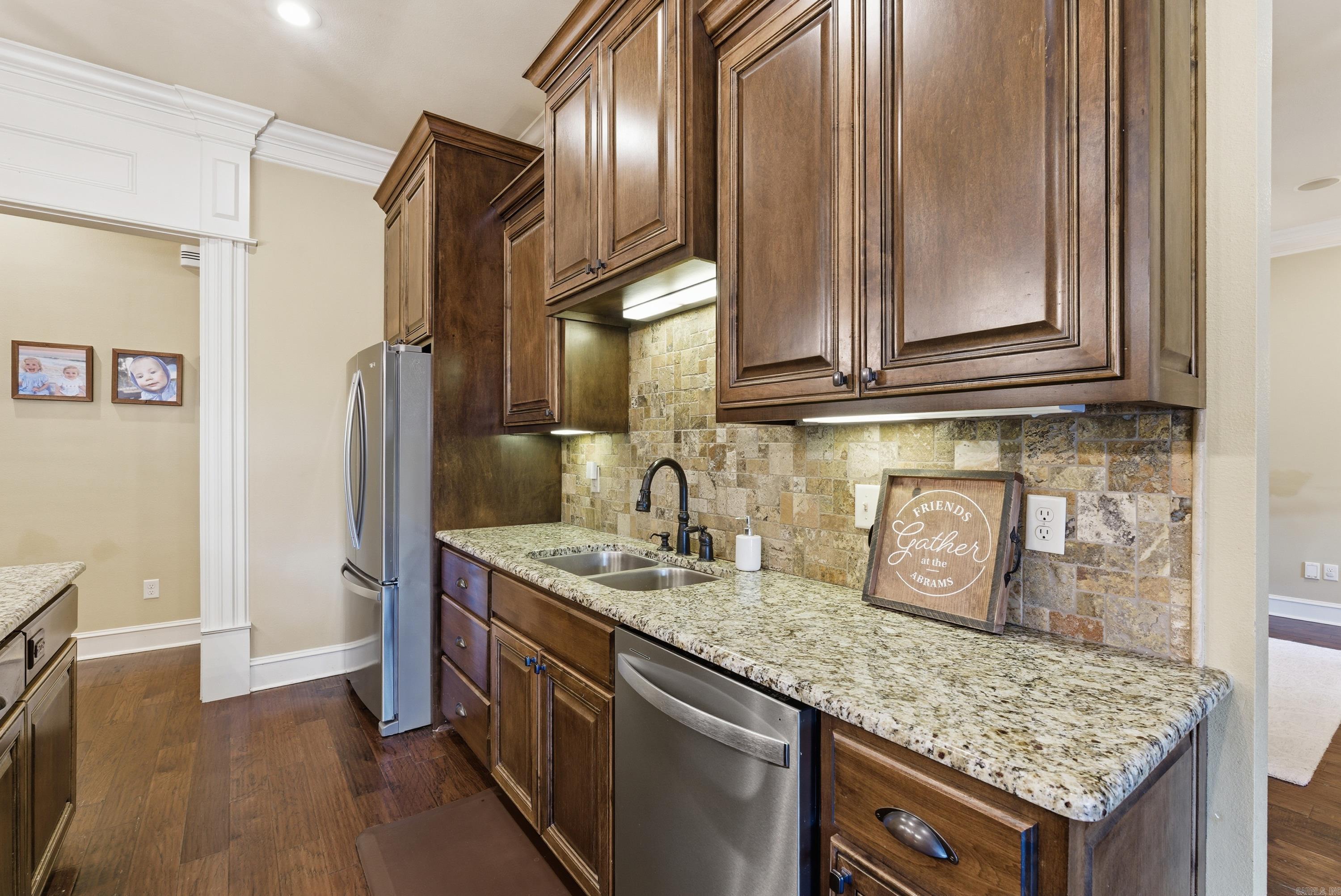 WEATHERSTONE - Residential