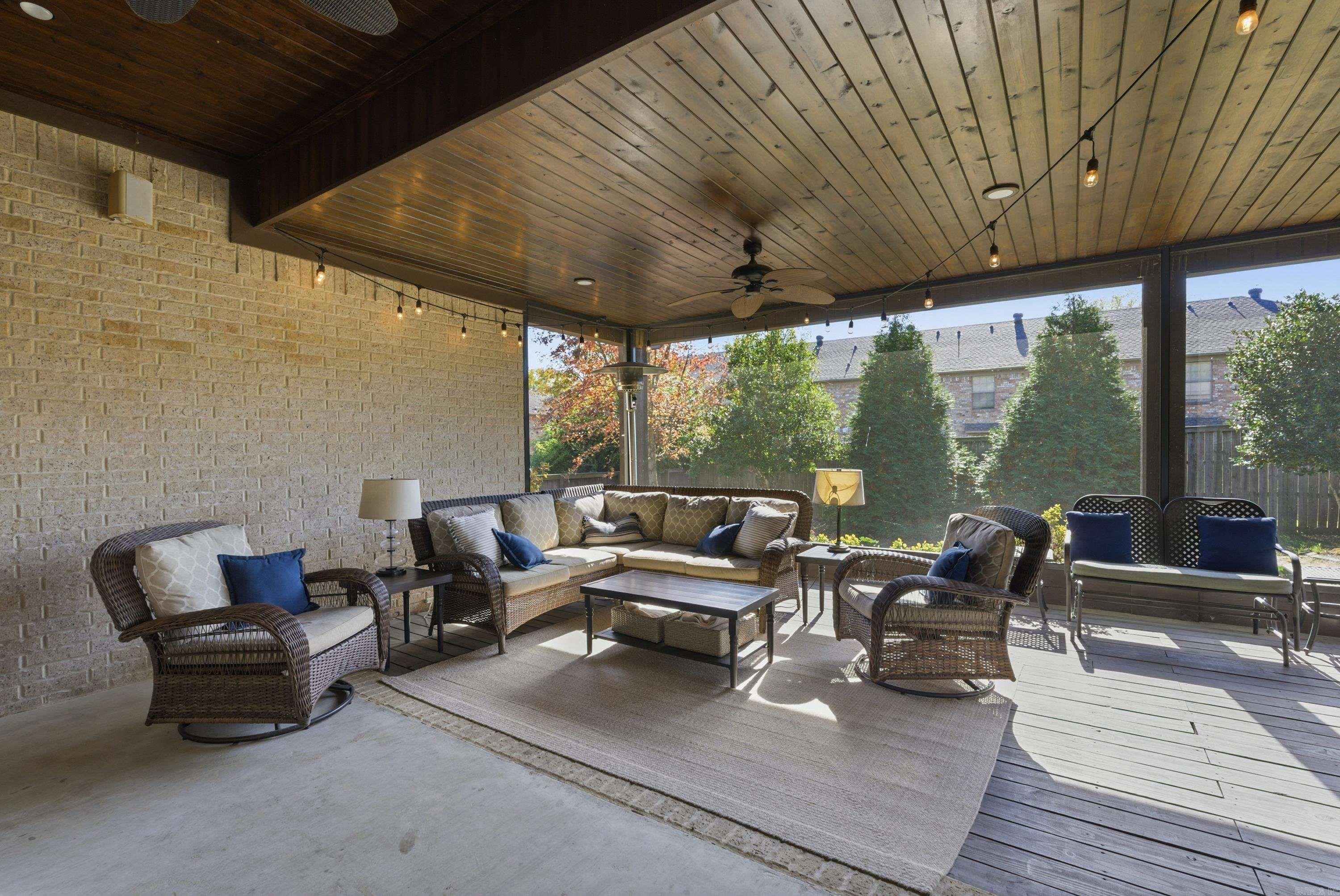 WEATHERSTONE - Residential