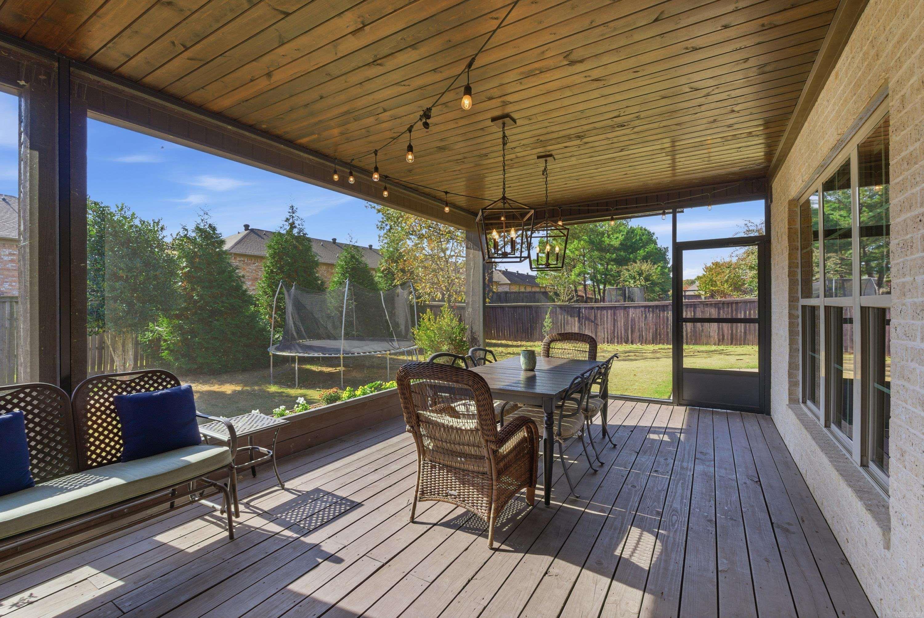 WEATHERSTONE - Residential