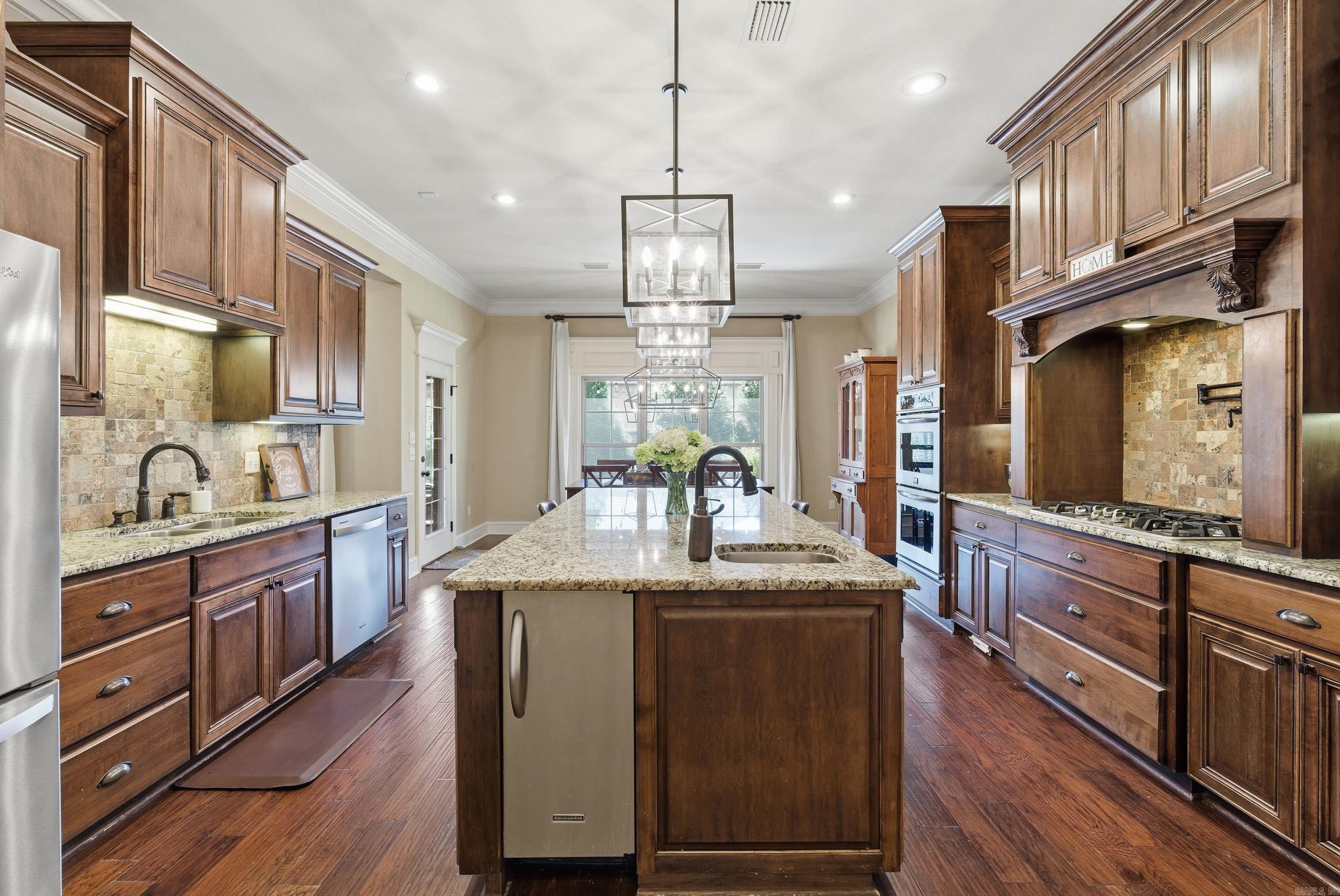 WEATHERSTONE - Residential