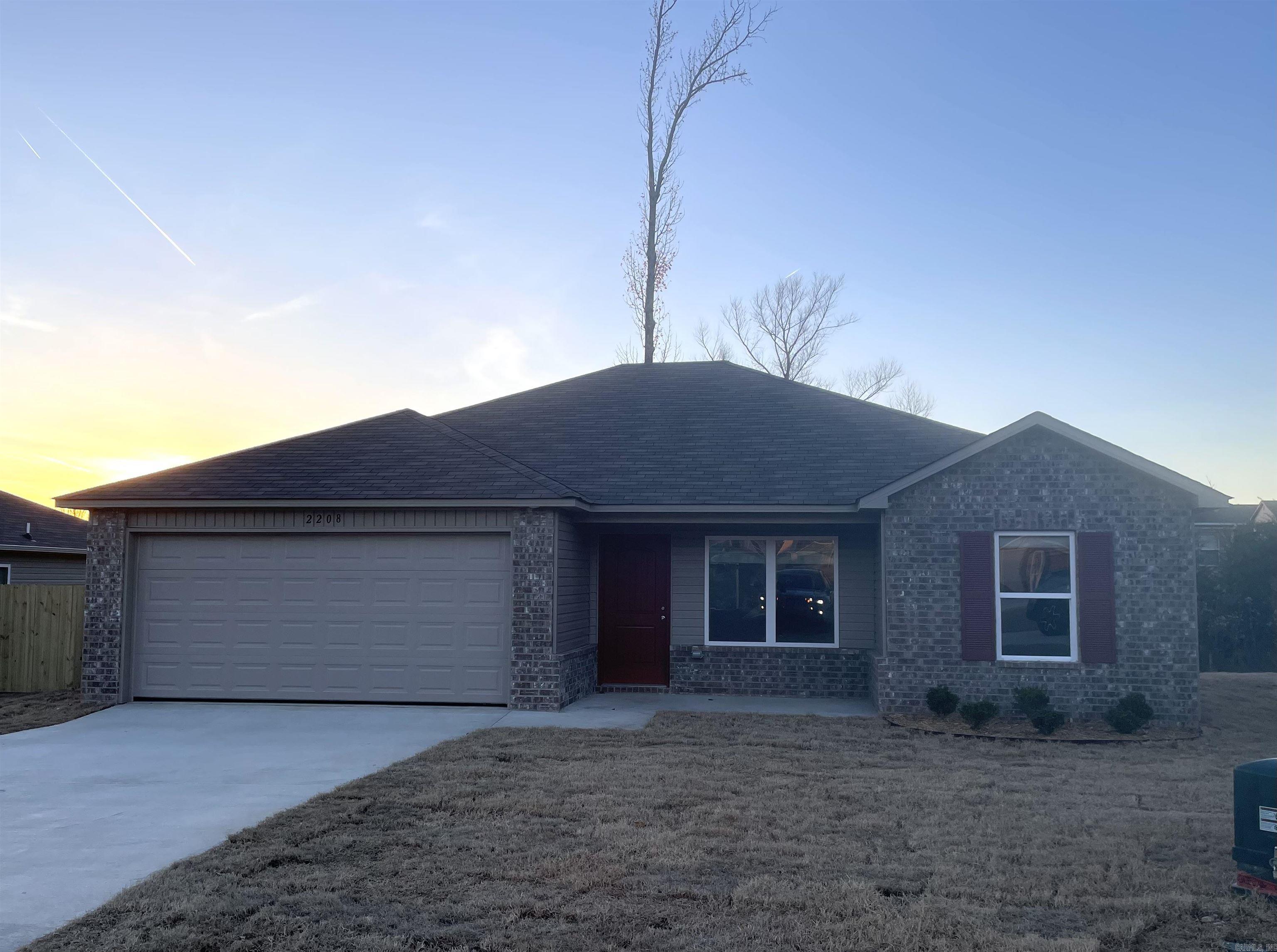 HILLDALE CROSSING - Residential