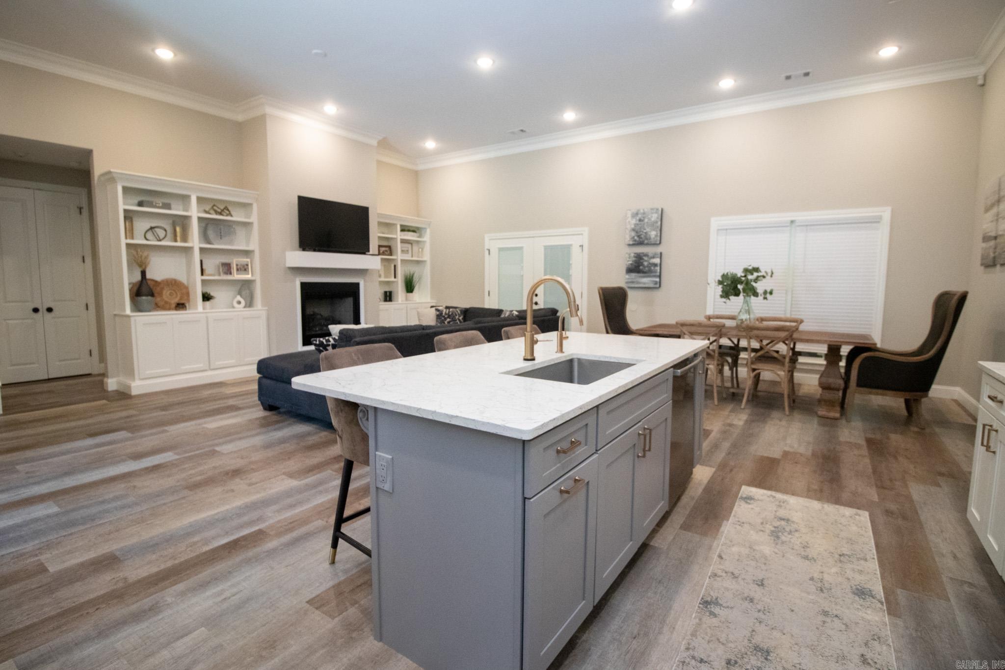 SLOAN LAKE ESTATES - Residential