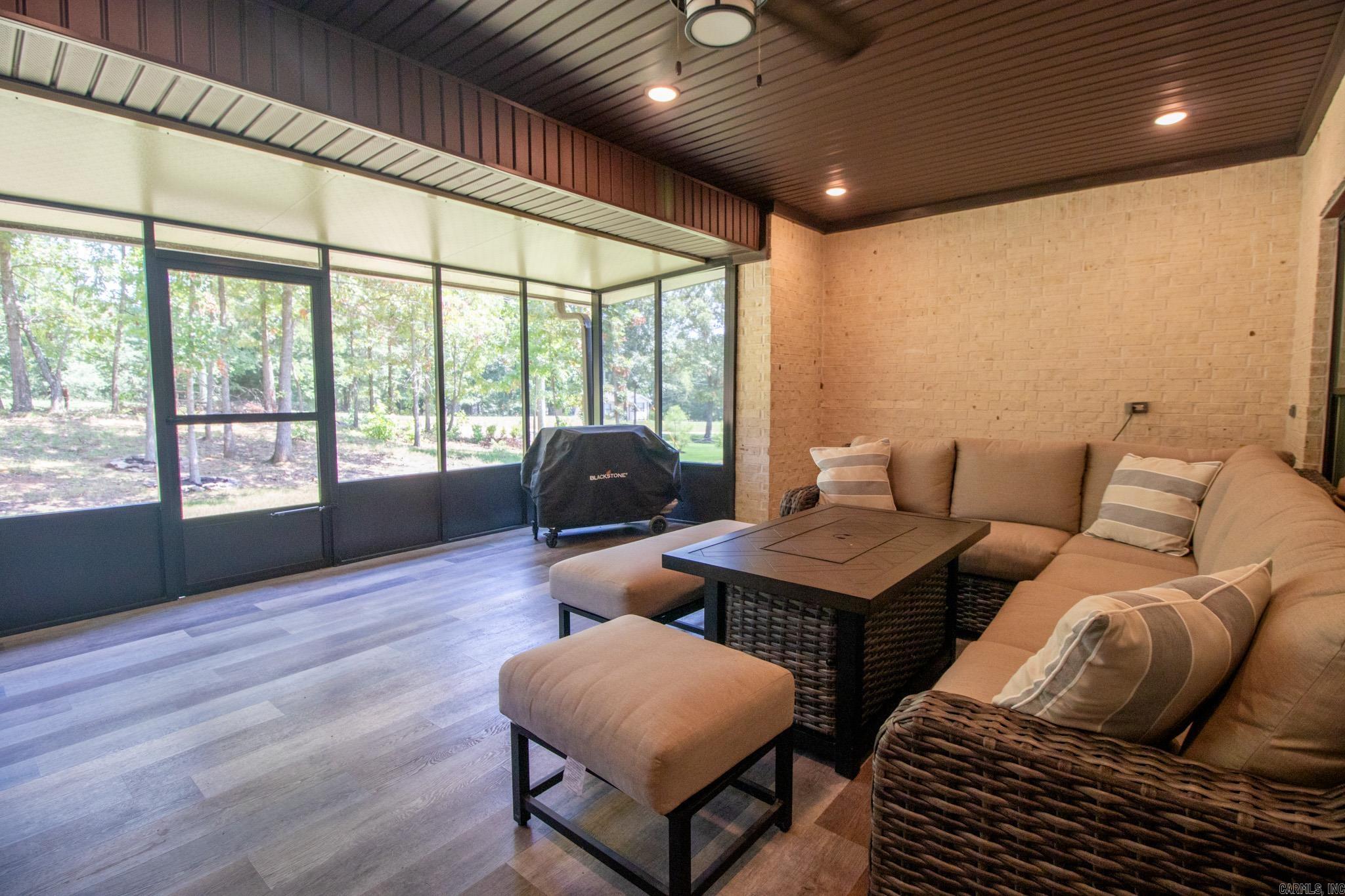 SLOAN LAKE ESTATES - Residential