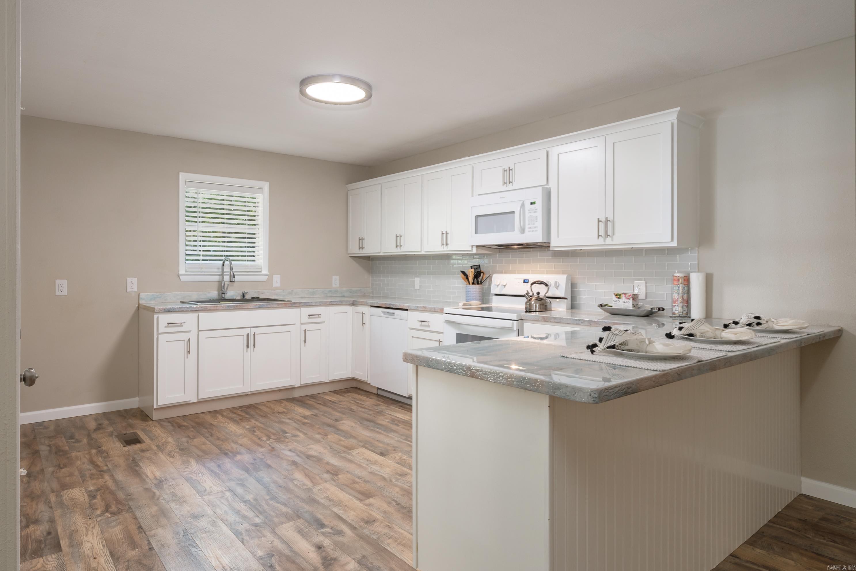 Lakeshore Heights - Residential