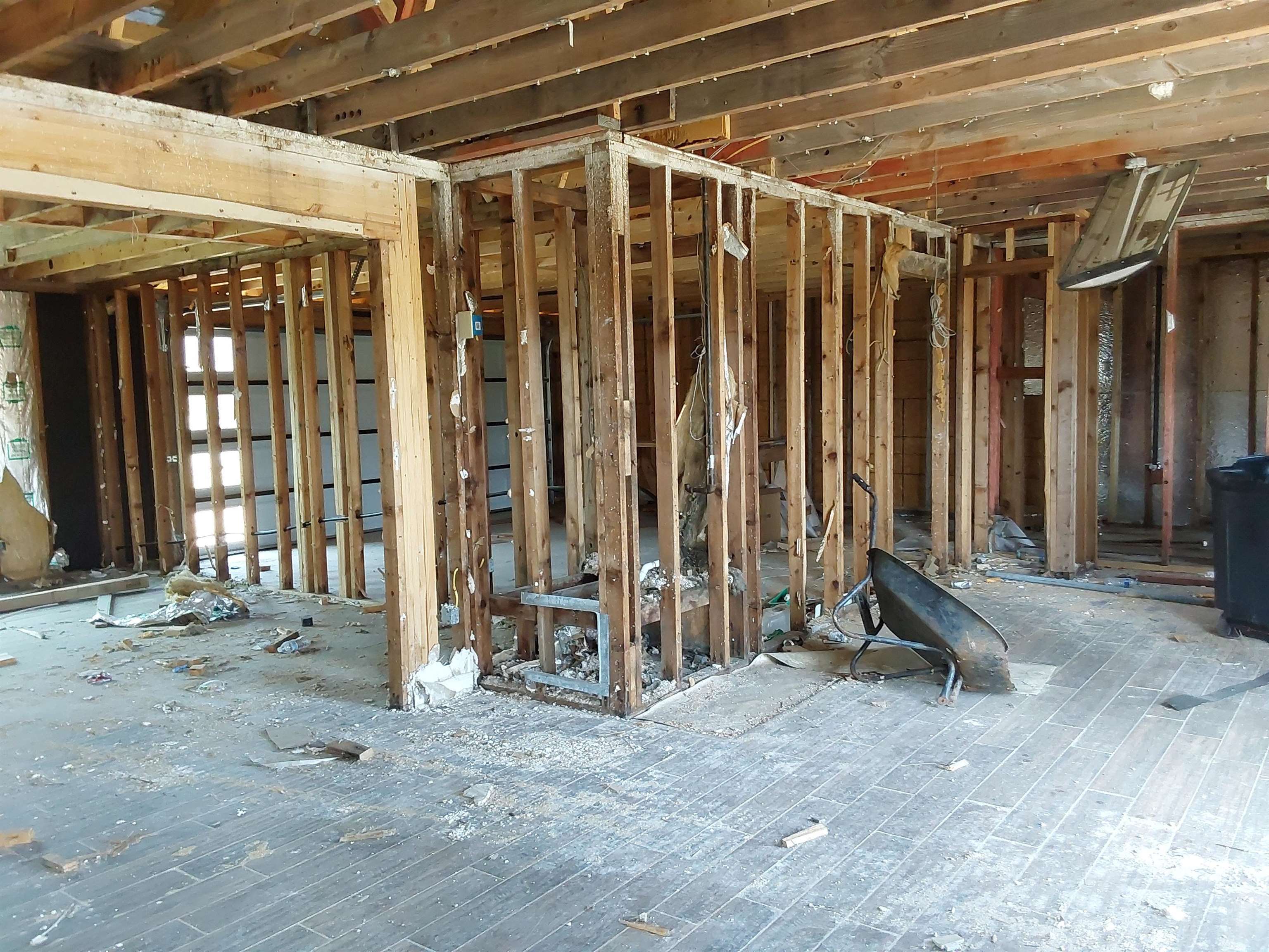 COLONY WEST - Residential