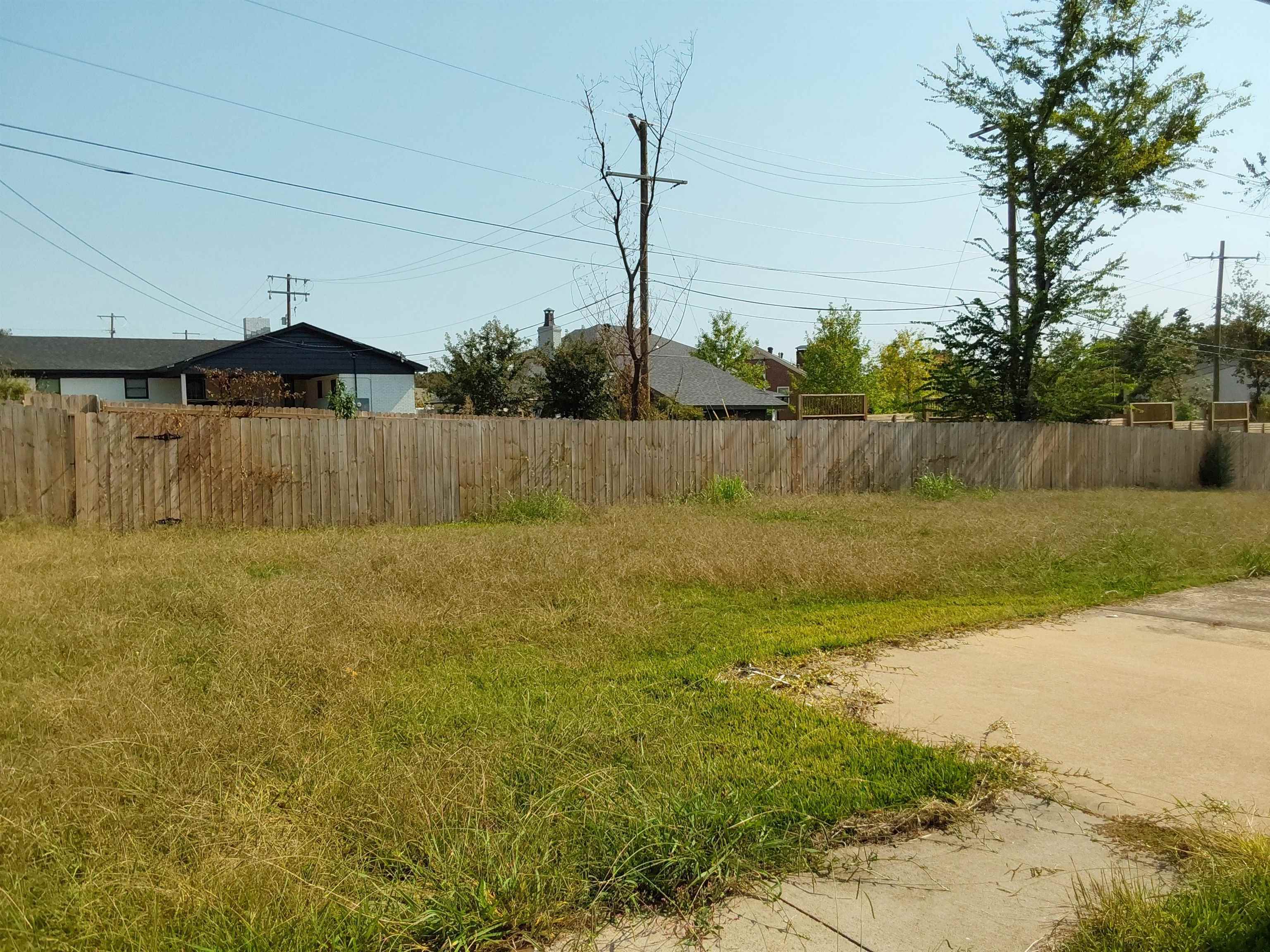 COLONY WEST - Residential