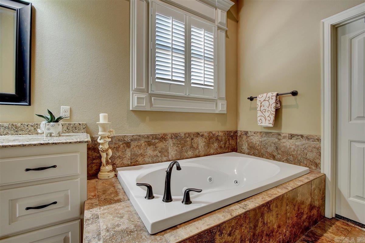 ARLINGTON PARK - Residential