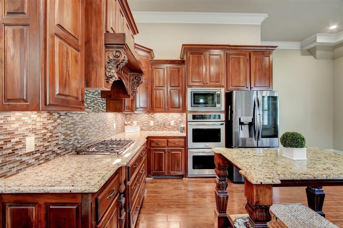 ARLINGTON PARK - Residential