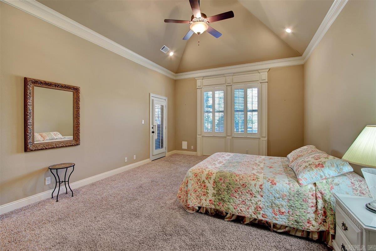 ARLINGTON PARK - Residential